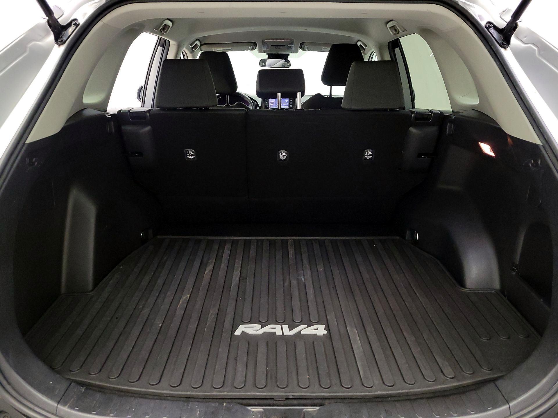 Thumbnail: 2021 Toyota RAV4 - 20