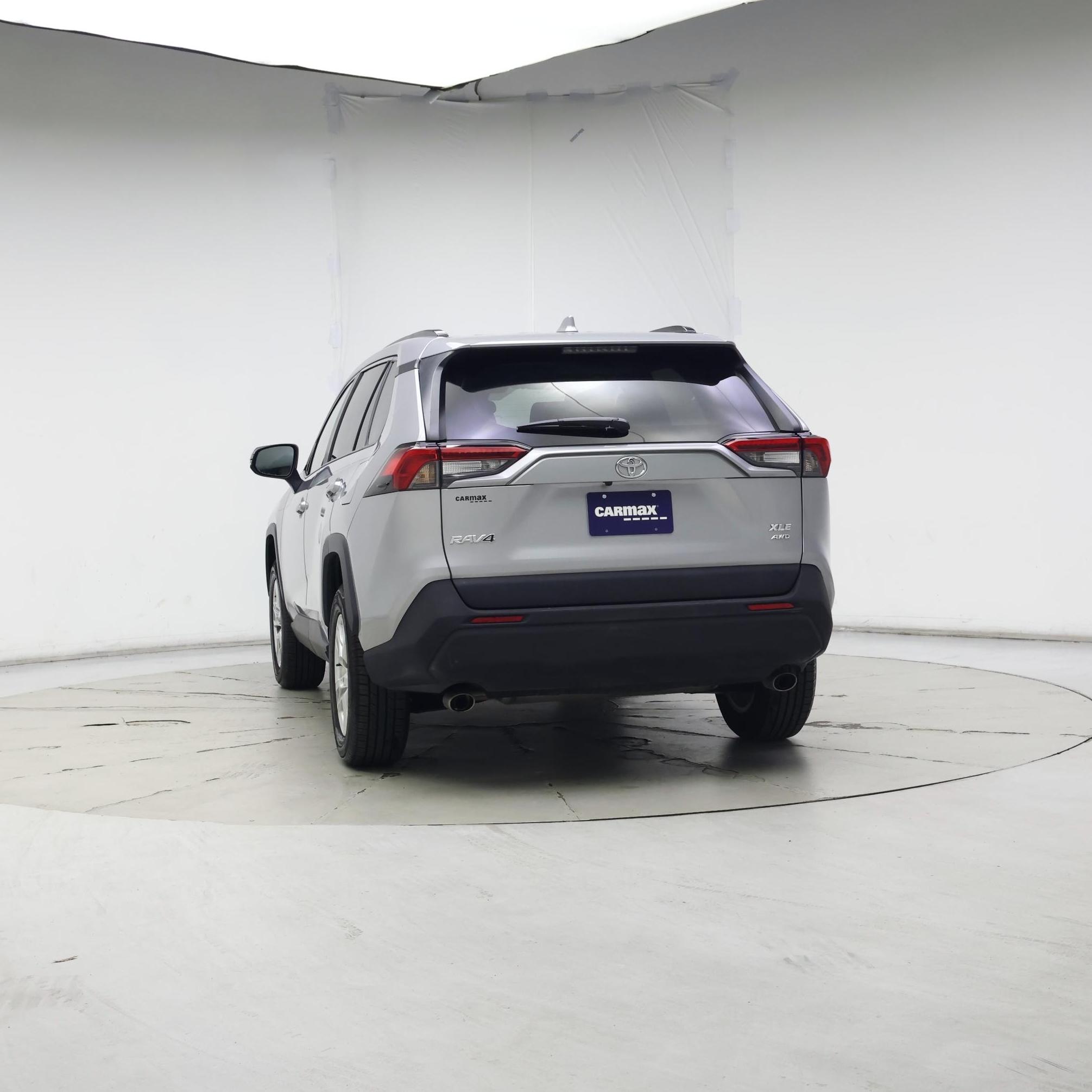 Thumbnail: 2021 Toyota RAV4 - 6