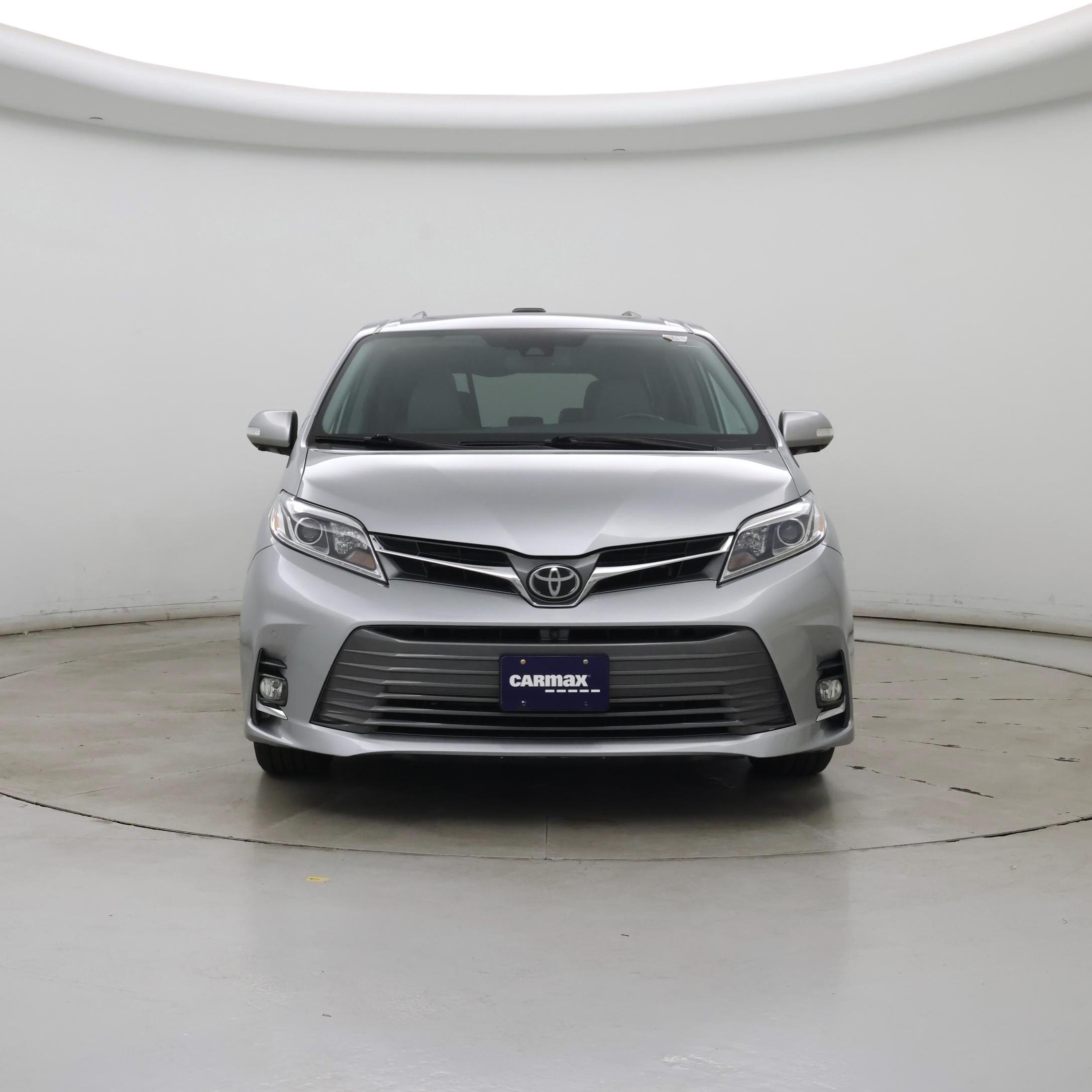 Thumbnail: 2019 Toyota Sienna - 5