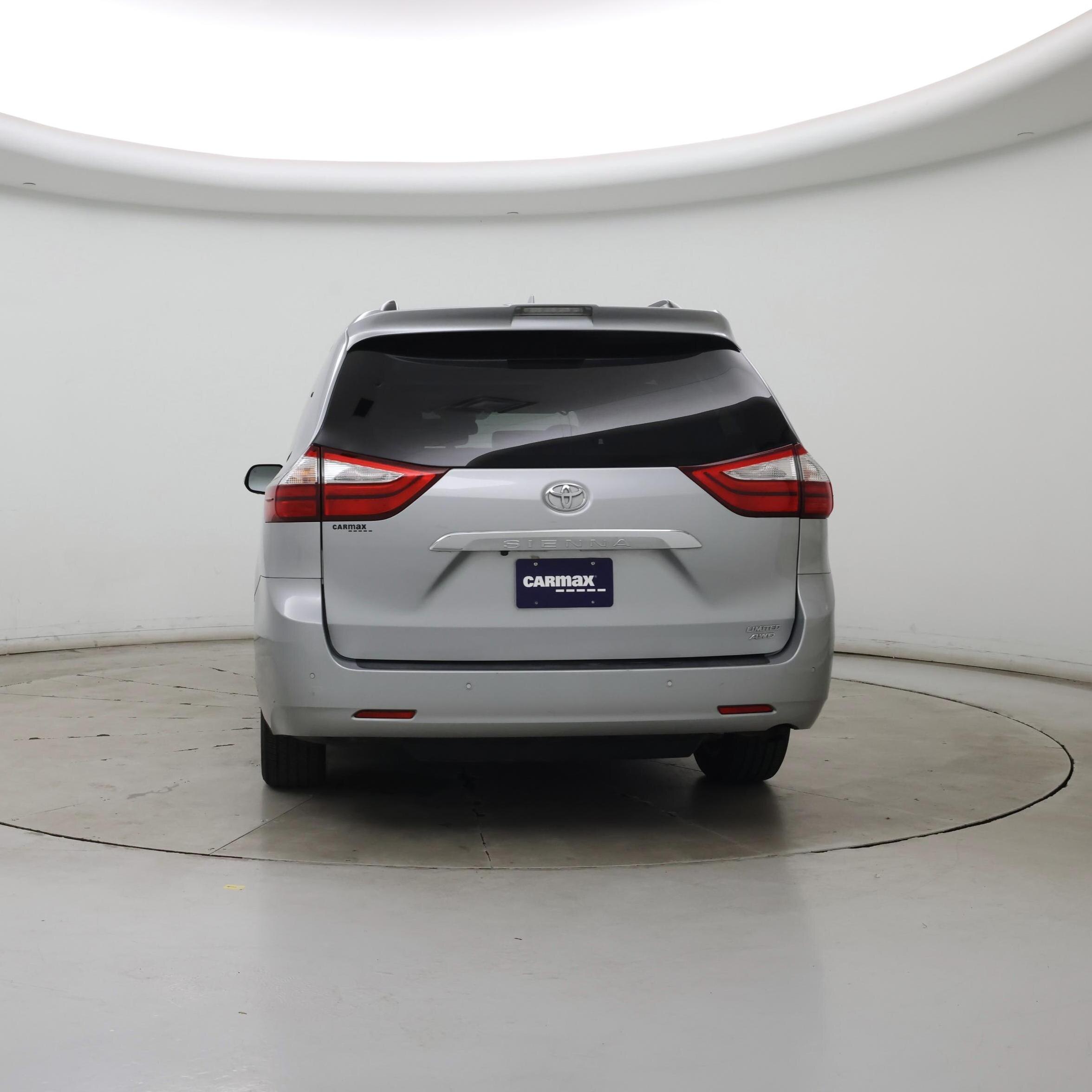 Thumbnail: 2019 Toyota Sienna - 6