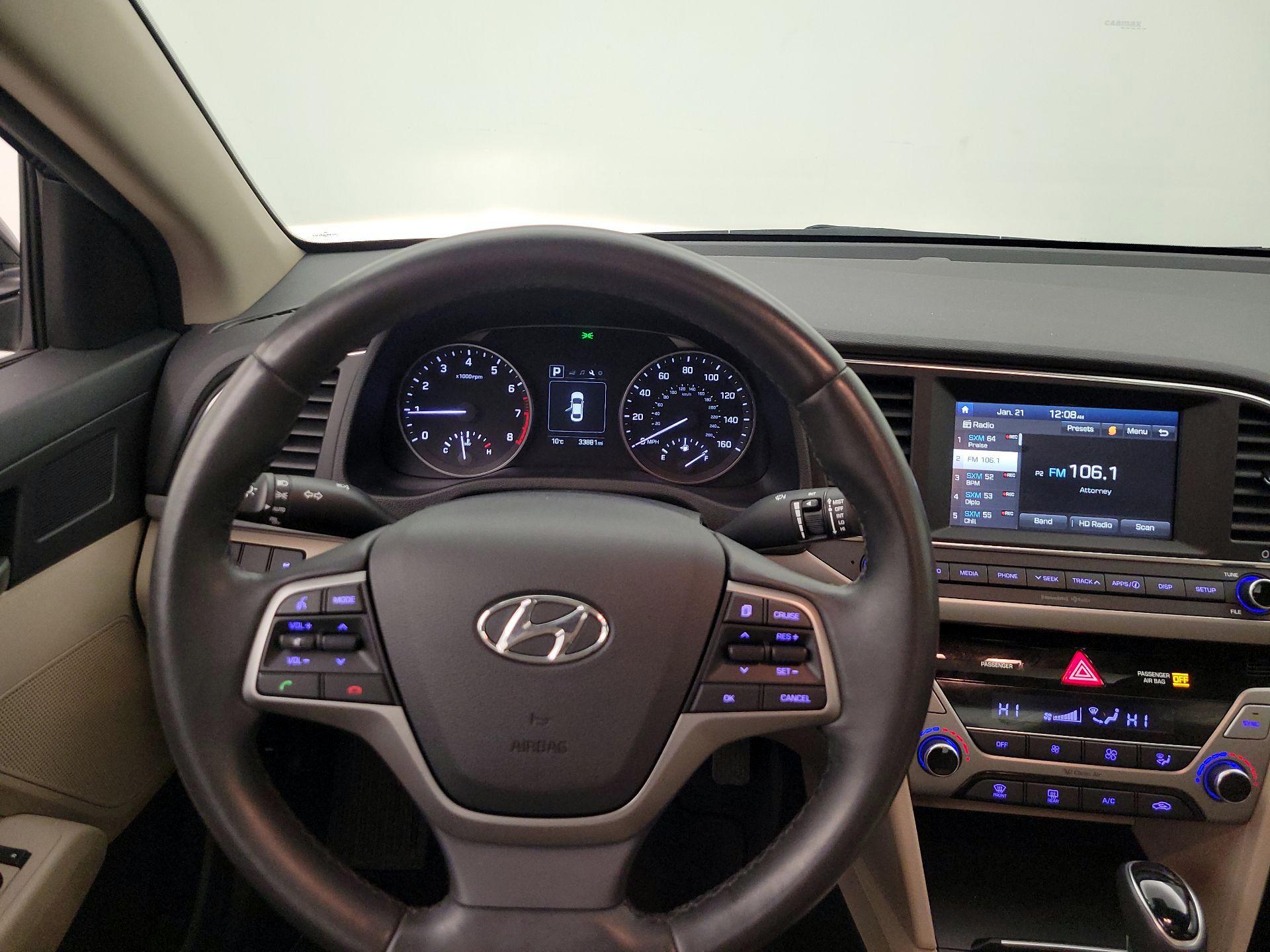 Thumbnail: 2018 Hyundai Elantra - 10