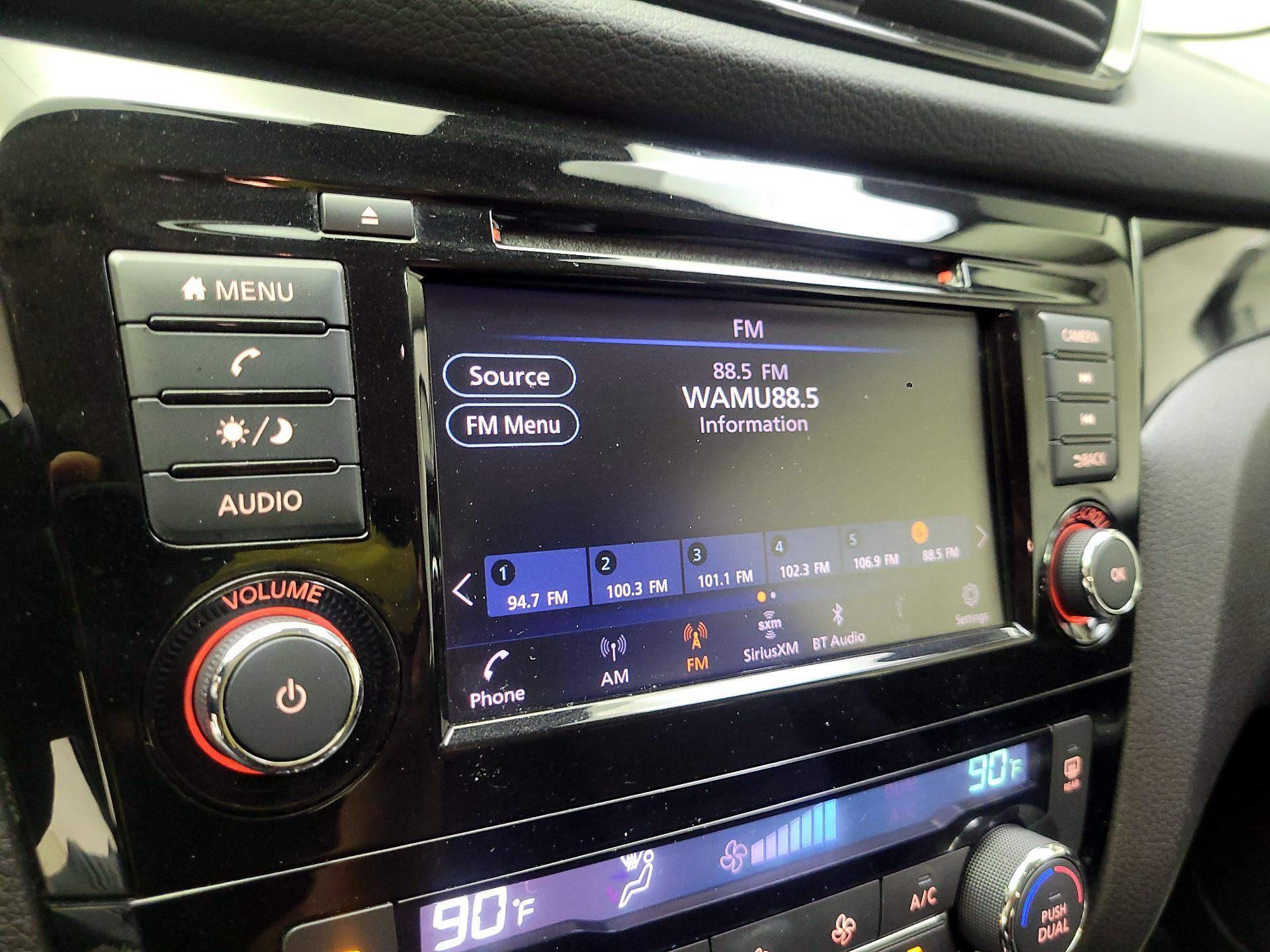 Thumbnail: 2020 Nissan Rogue Sport - 15