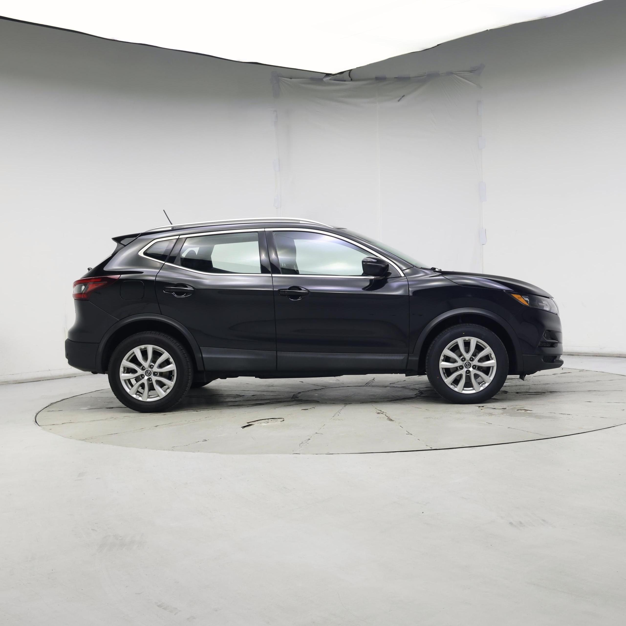 Thumbnail: 2020 Nissan Rogue Sport - 7