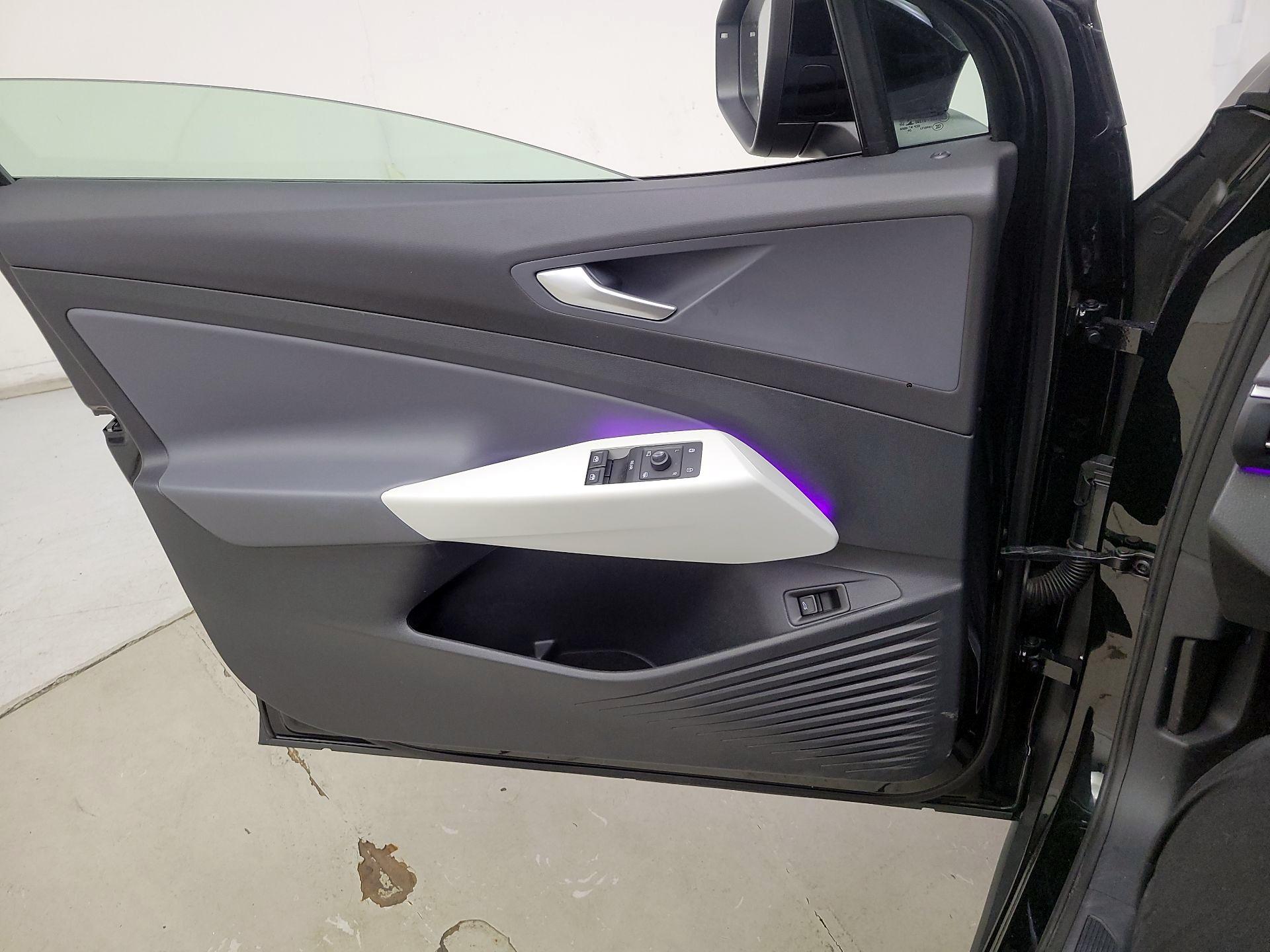 Thumbnail: 2021 Volkswagen ID.4 - 12