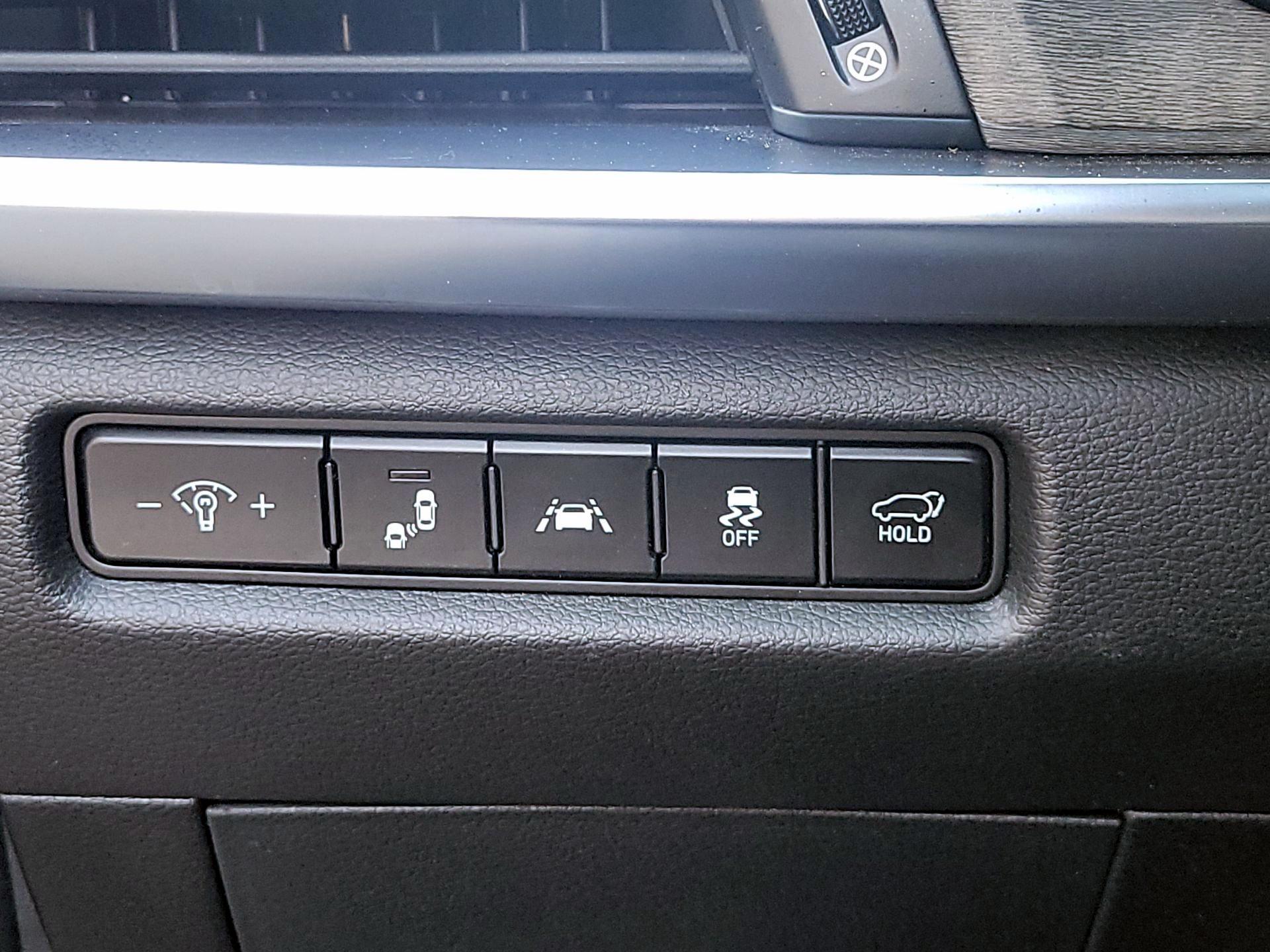 Thumbnail: 2022 Kia Telluride - 11