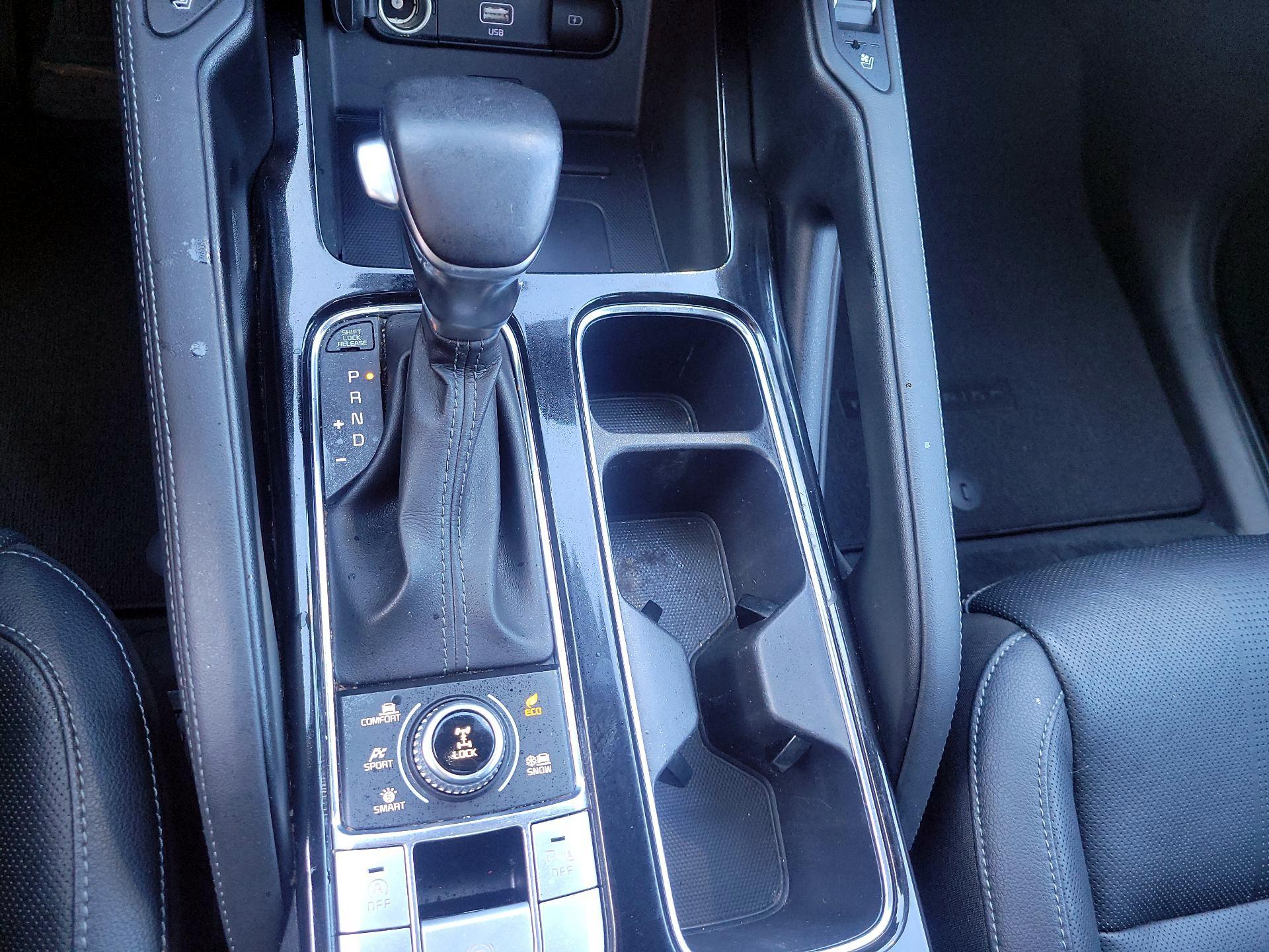 Thumbnail: 2022 Kia Telluride - 16