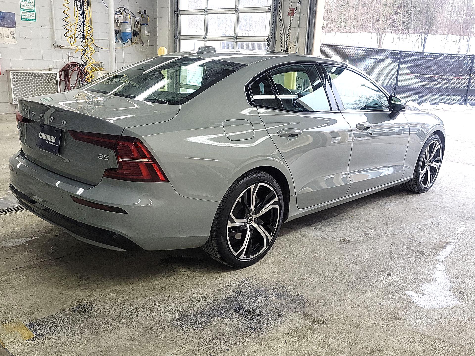 Thumbnail: 2024 Volvo S60 - 5