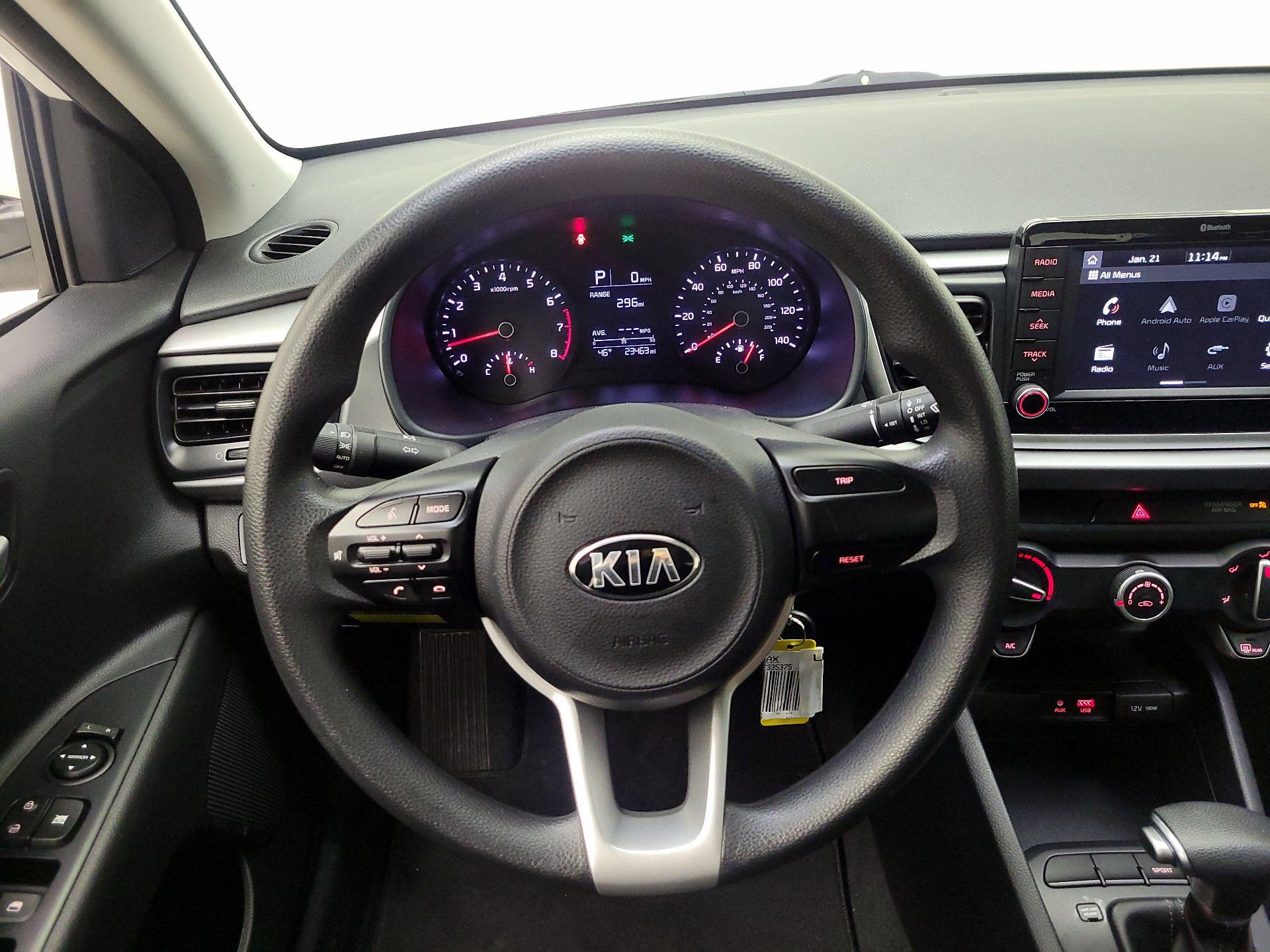 Thumbnail: 2020 Kia Rio - 10