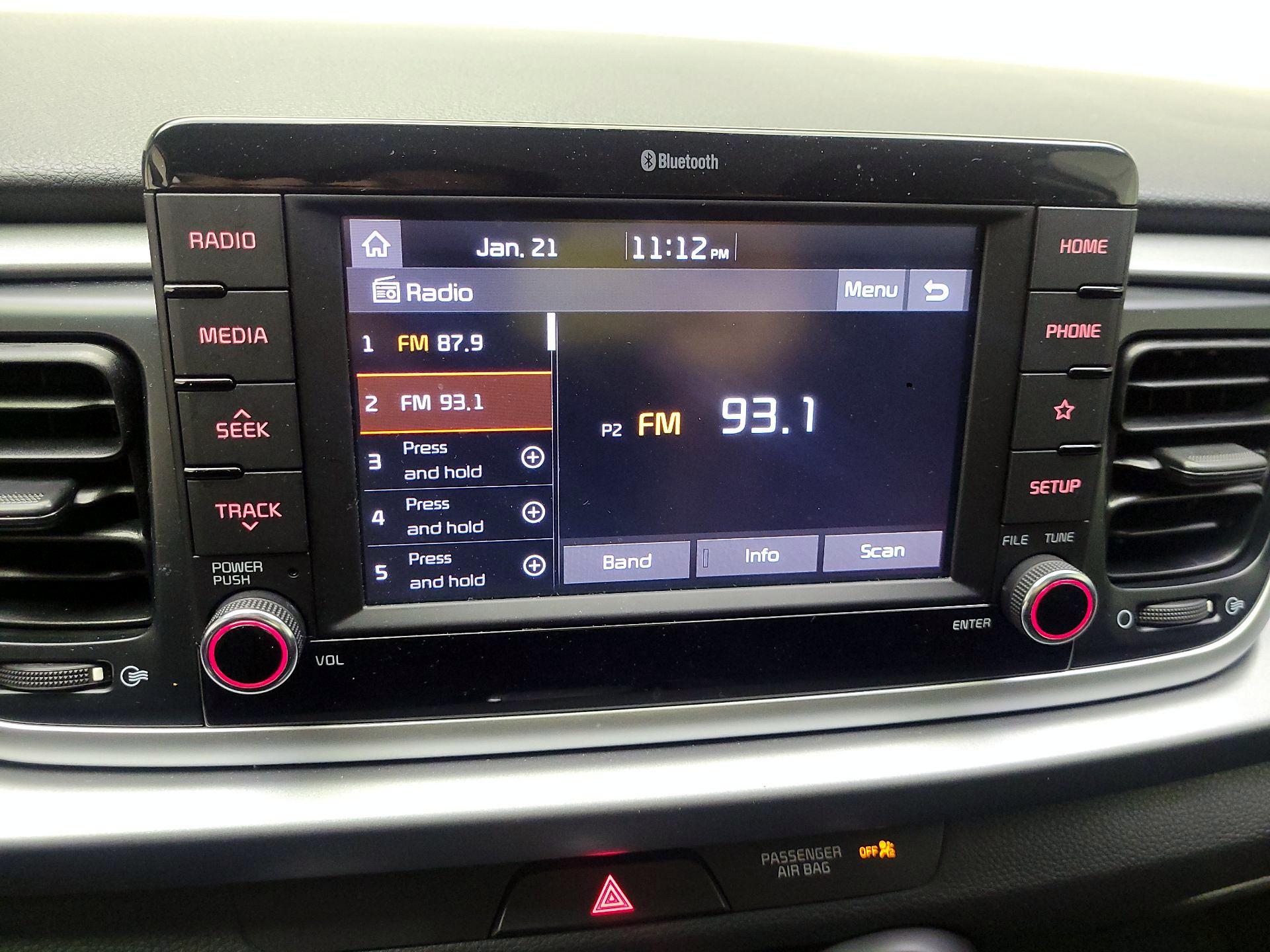 Thumbnail: 2020 Kia Rio - 15