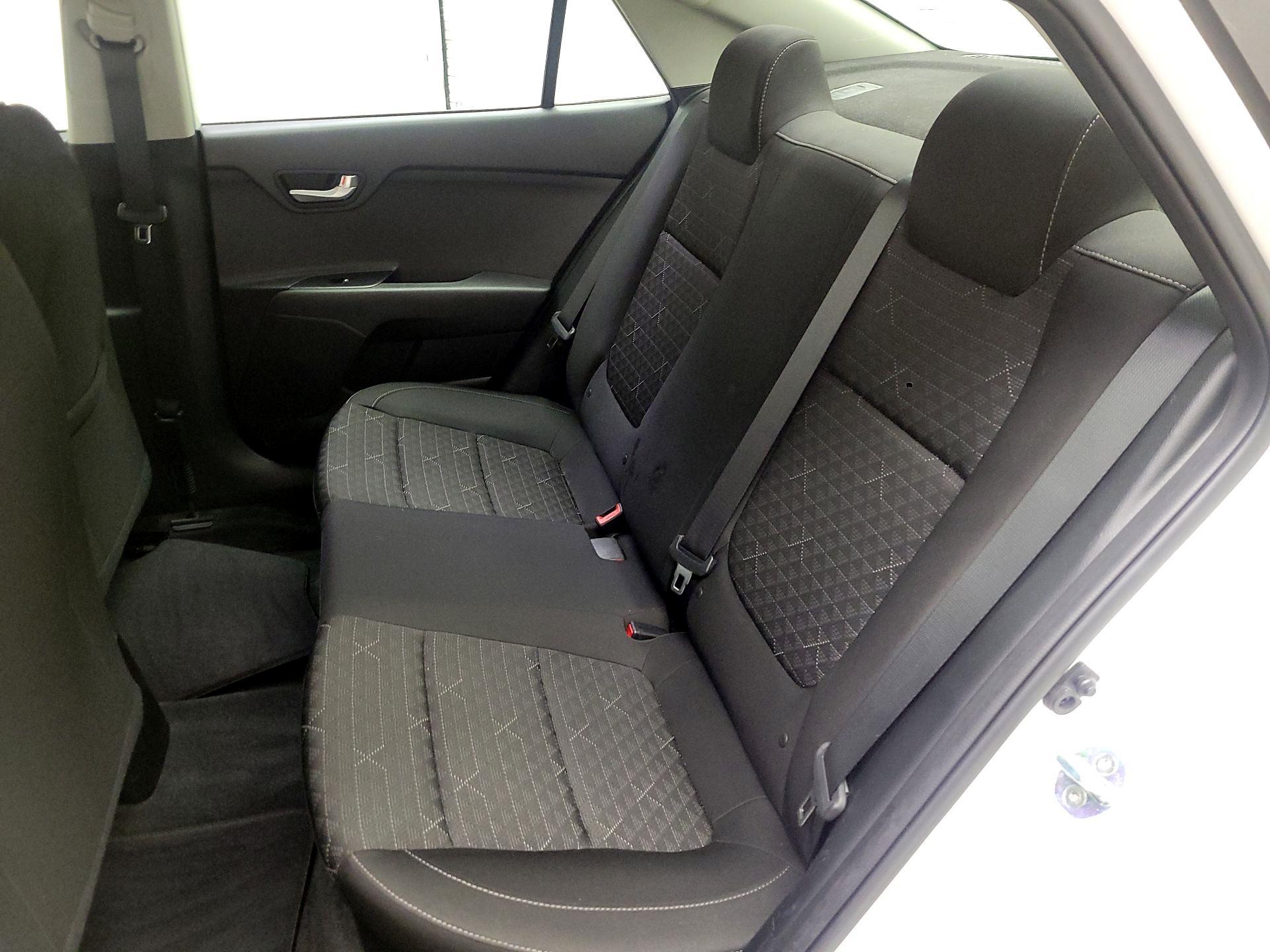 Thumbnail: 2020 Kia Rio - 19