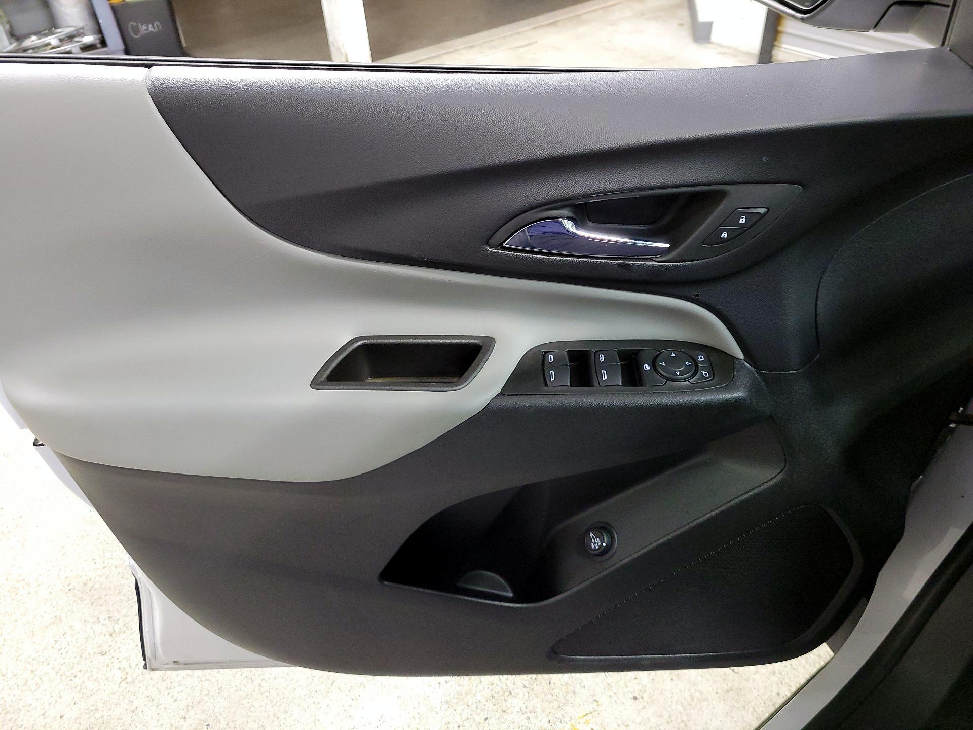 Thumbnail: 2022 Chevrolet Equinox - 12