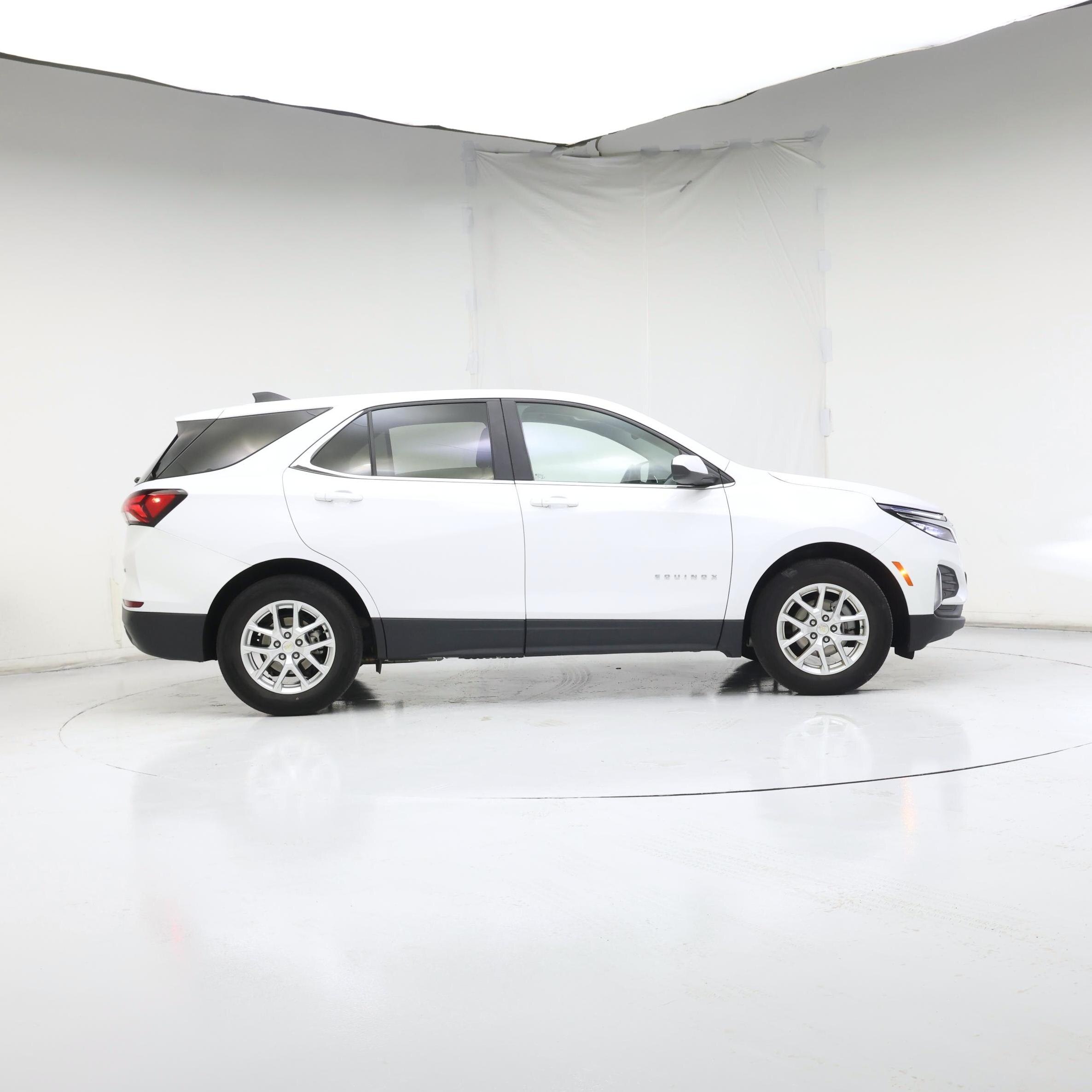 Thumbnail: 2022 Chevrolet Equinox - 7