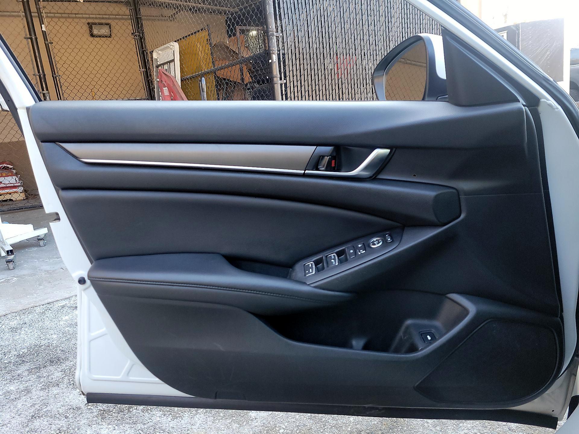 Thumbnail: 2022 Honda Accord - 10