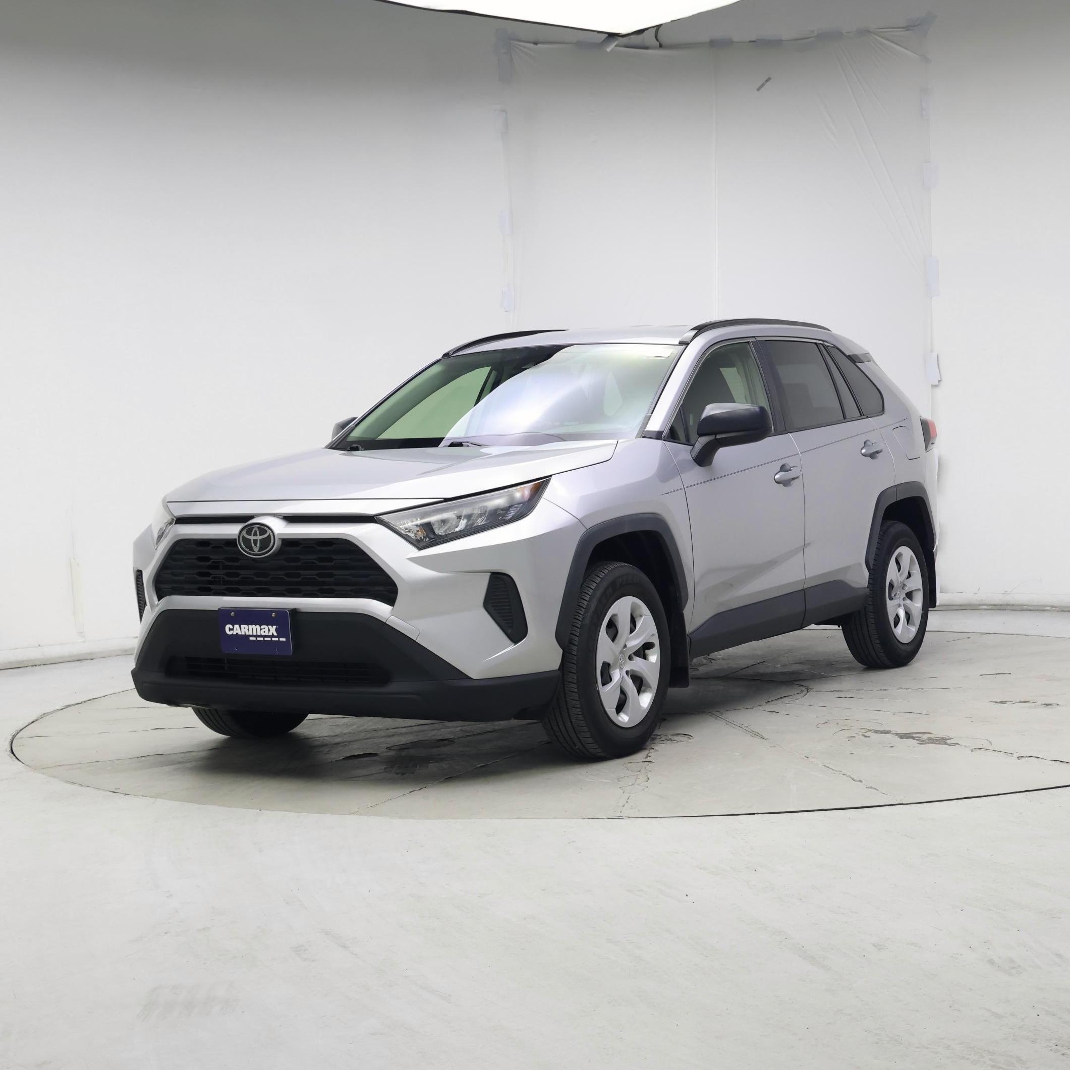 Thumbnail: 2019 Toyota RAV4 - 4
