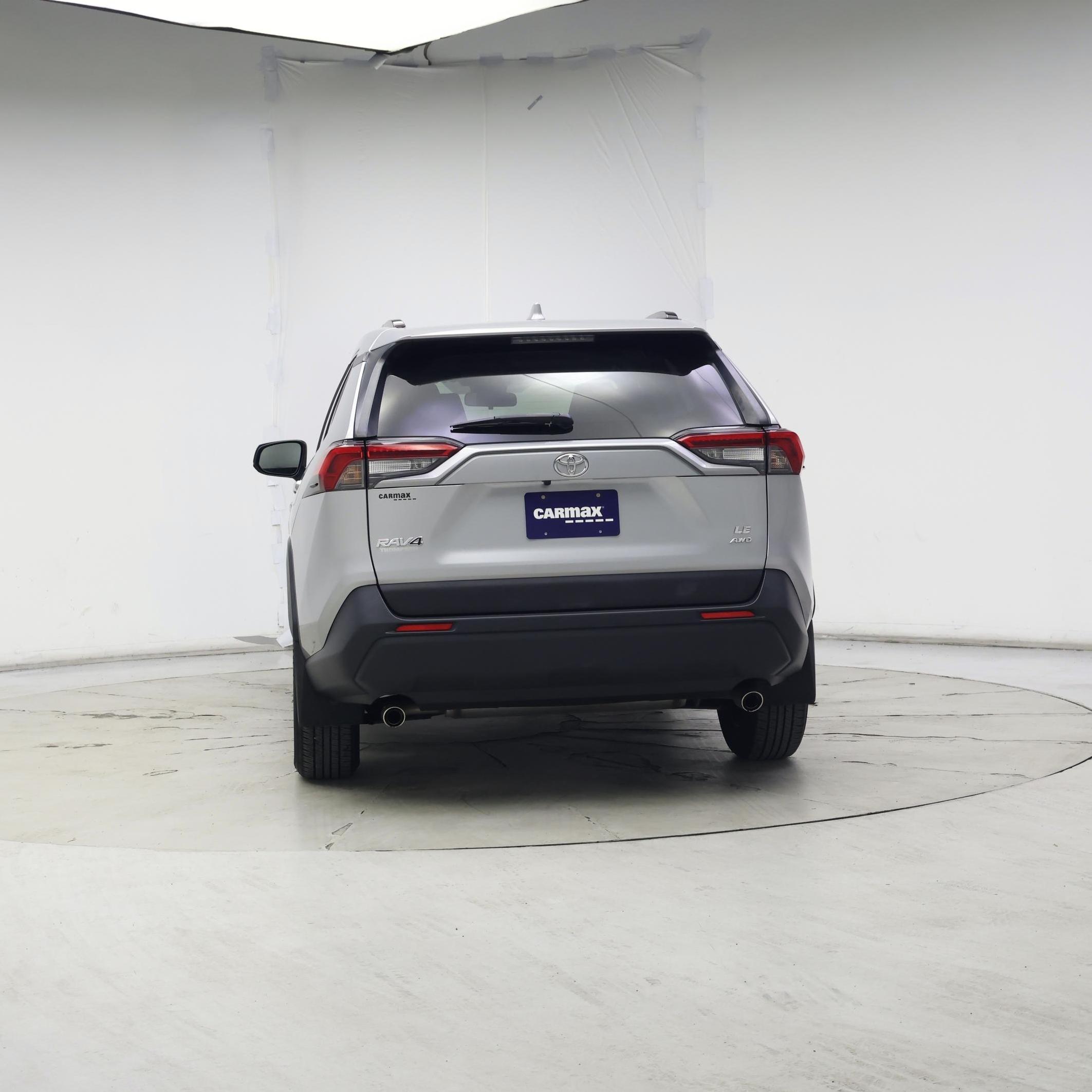 Thumbnail: 2019 Toyota RAV4 - 6