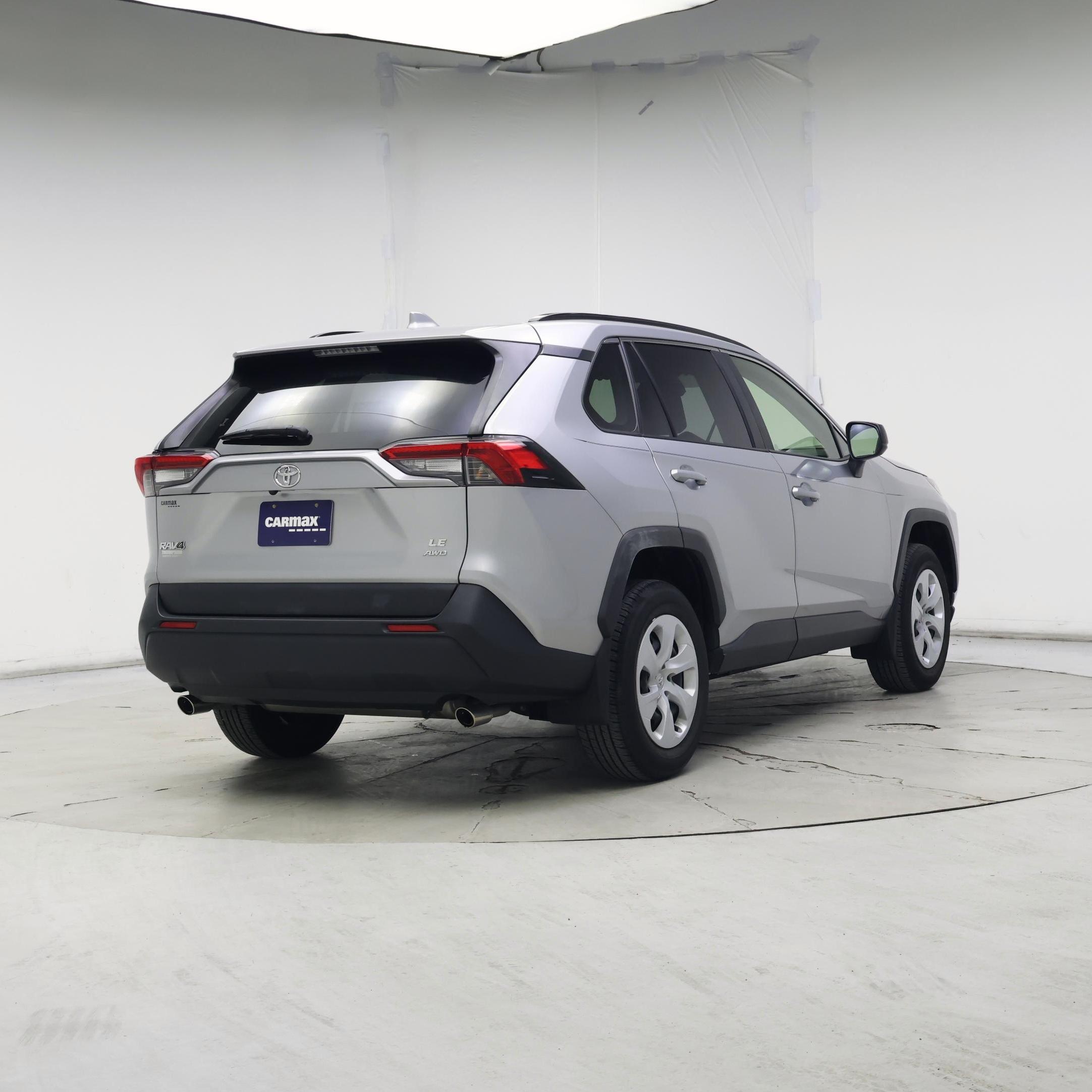 Thumbnail: 2019 Toyota RAV4 - 8