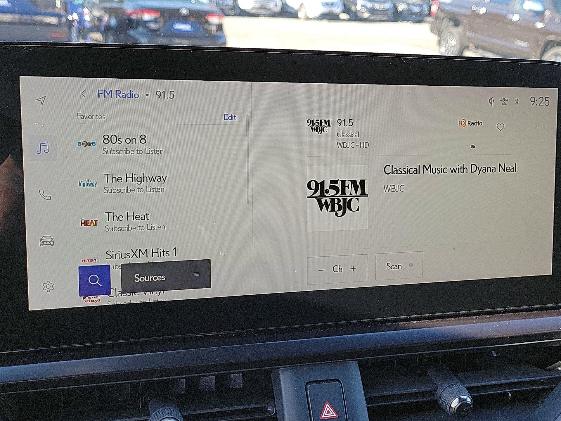 Thumbnail: 2023 Lexus UX - 13