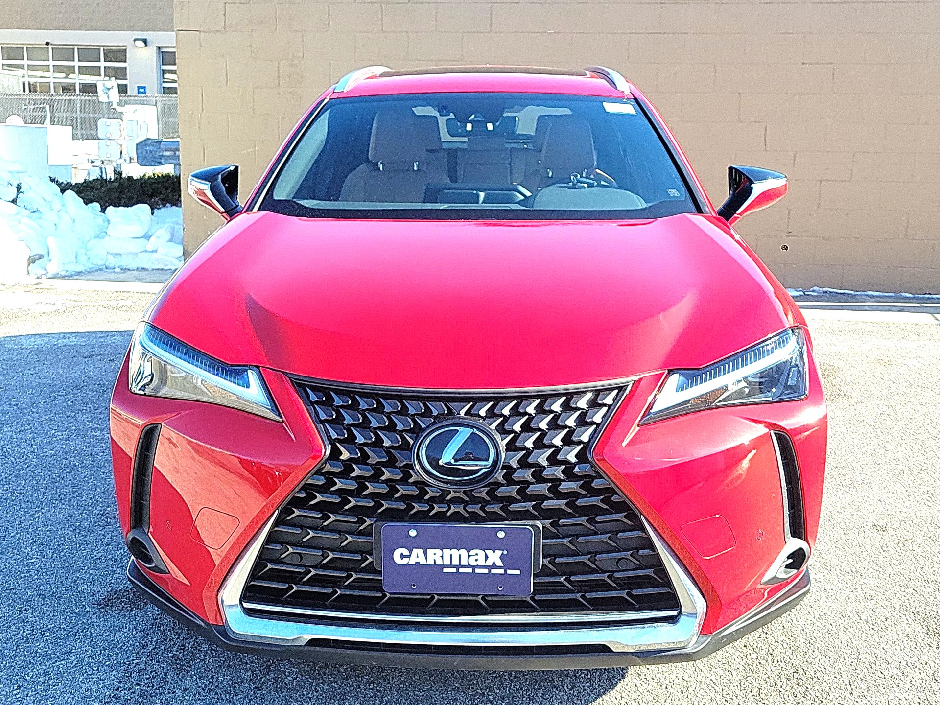 Thumbnail: 2023 Lexus UX - 2