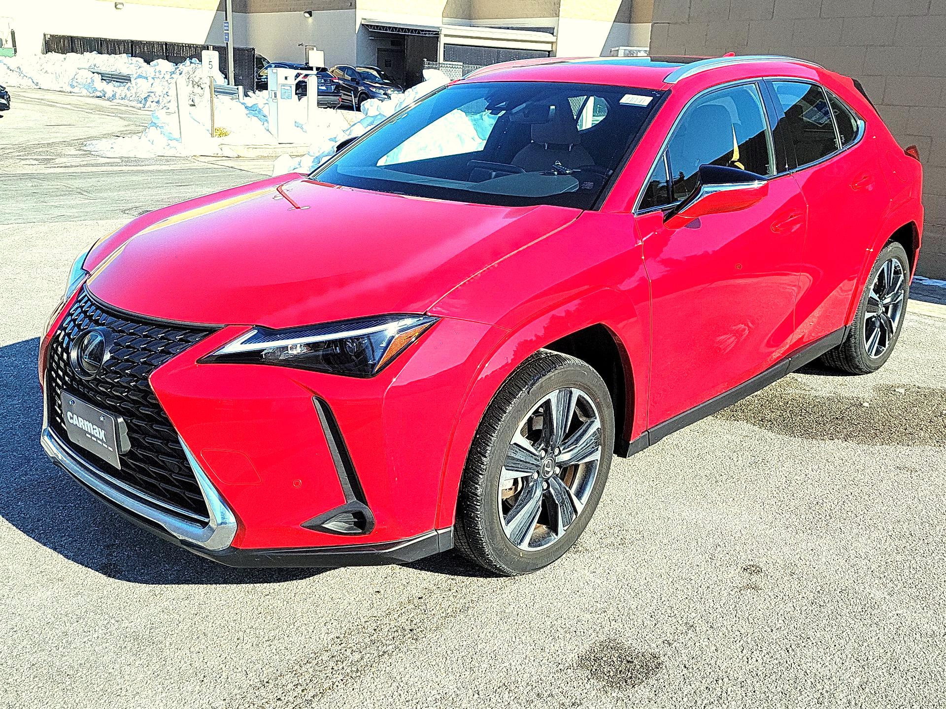 Thumbnail: 2023 Lexus UX - 3