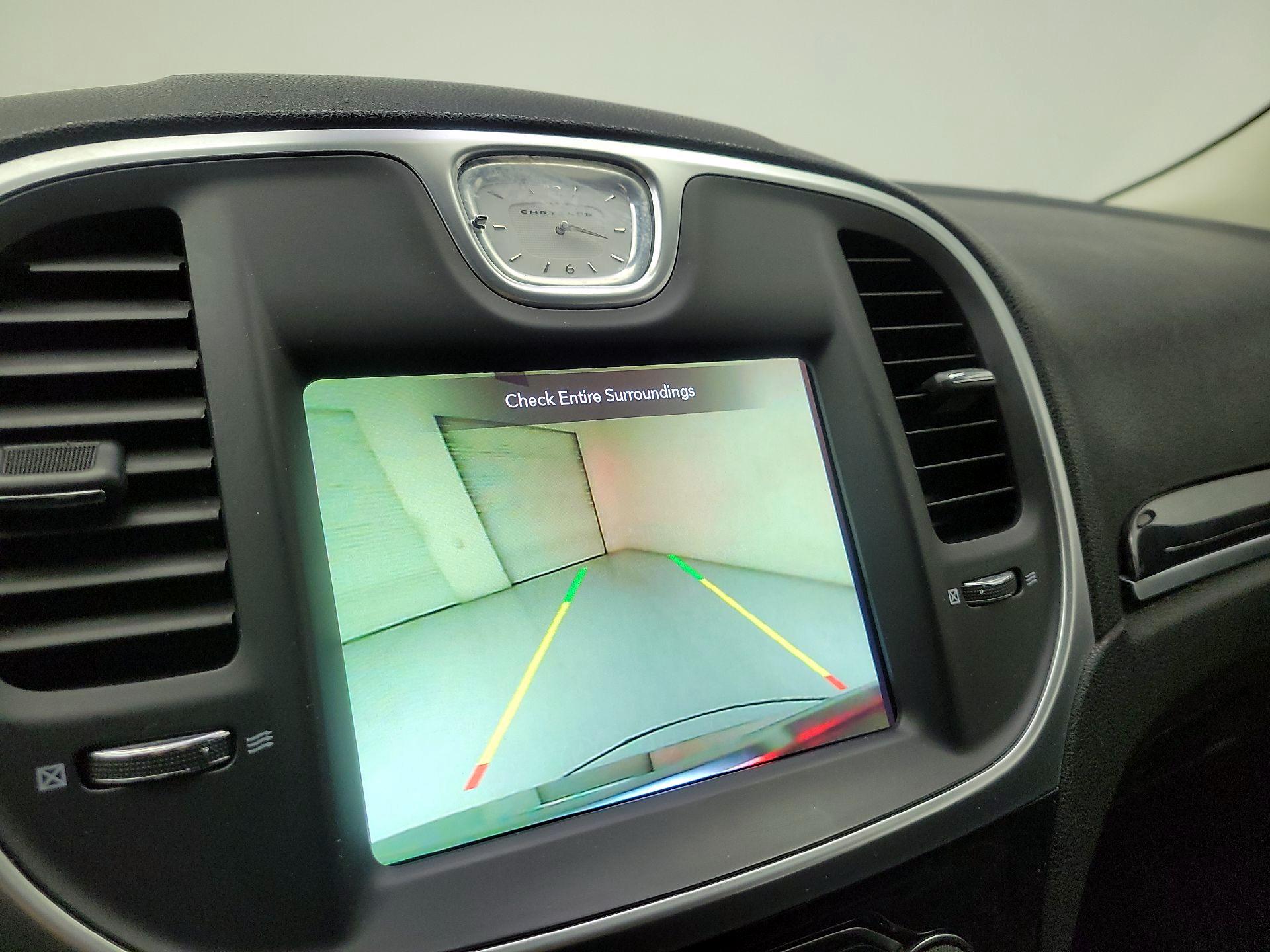 Thumbnail: 2020 Chrysler 300 - 13