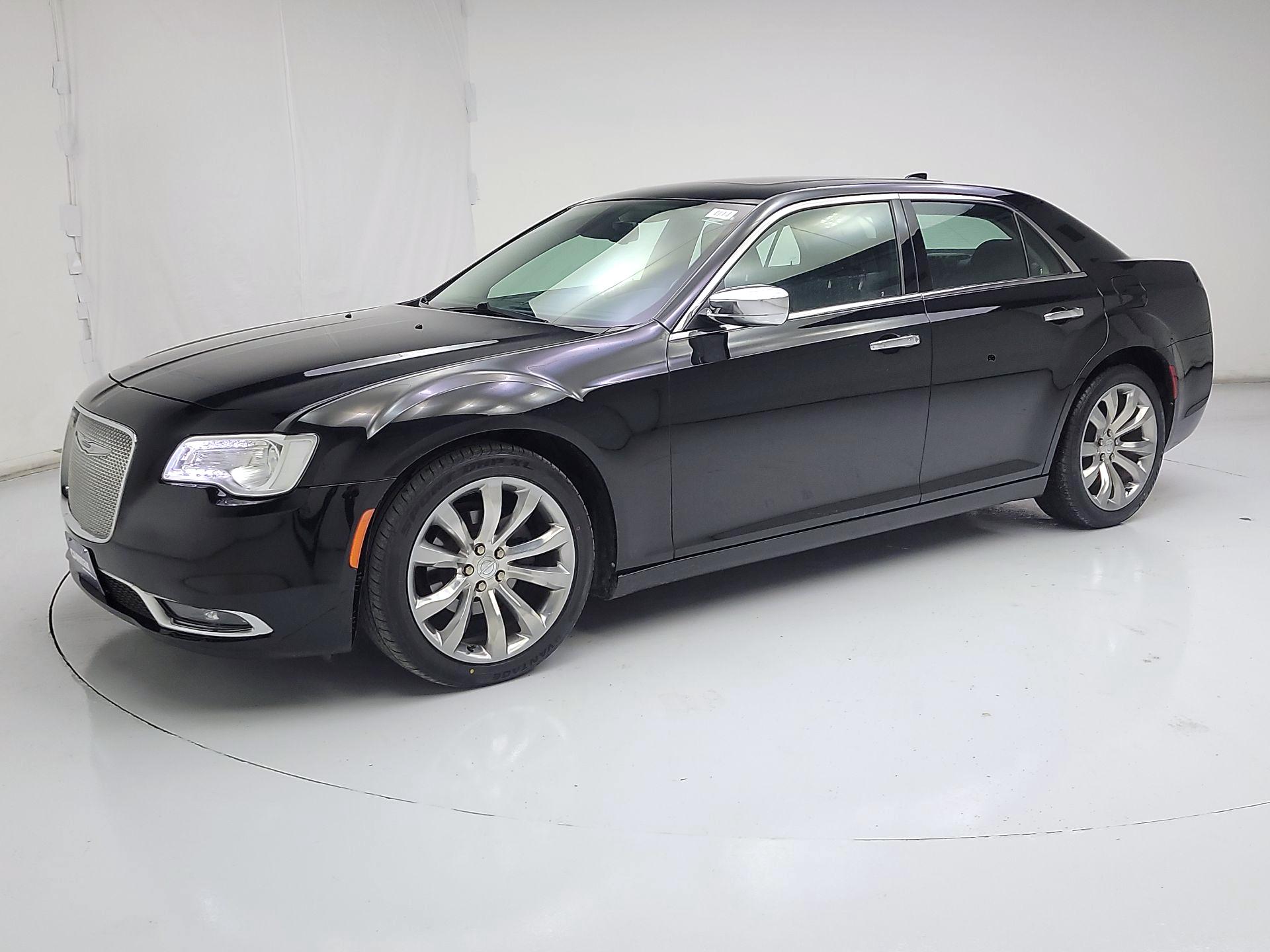 Thumbnail: 2020 Chrysler 300 - 3