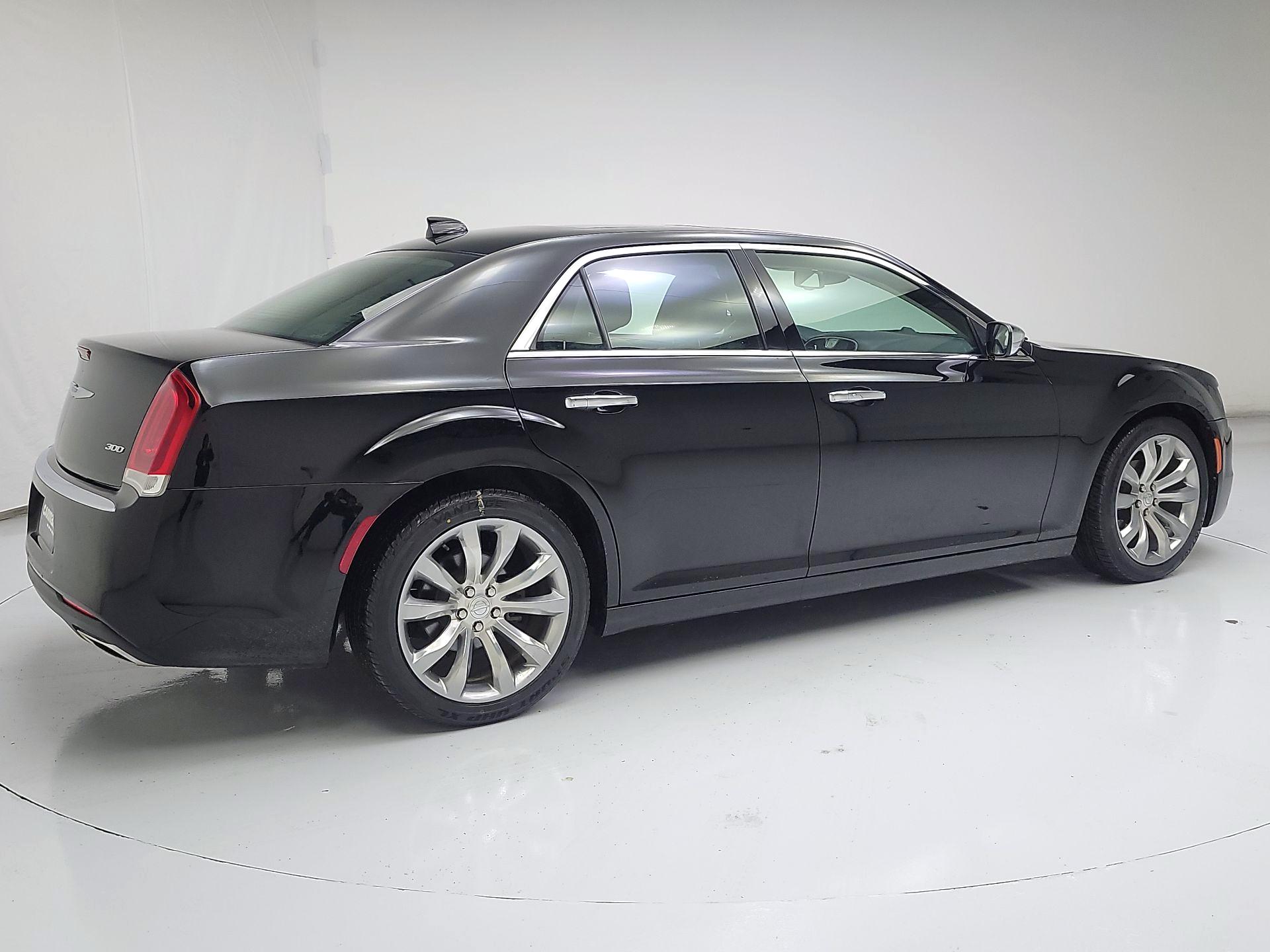 Thumbnail: 2020 Chrysler 300 - 5