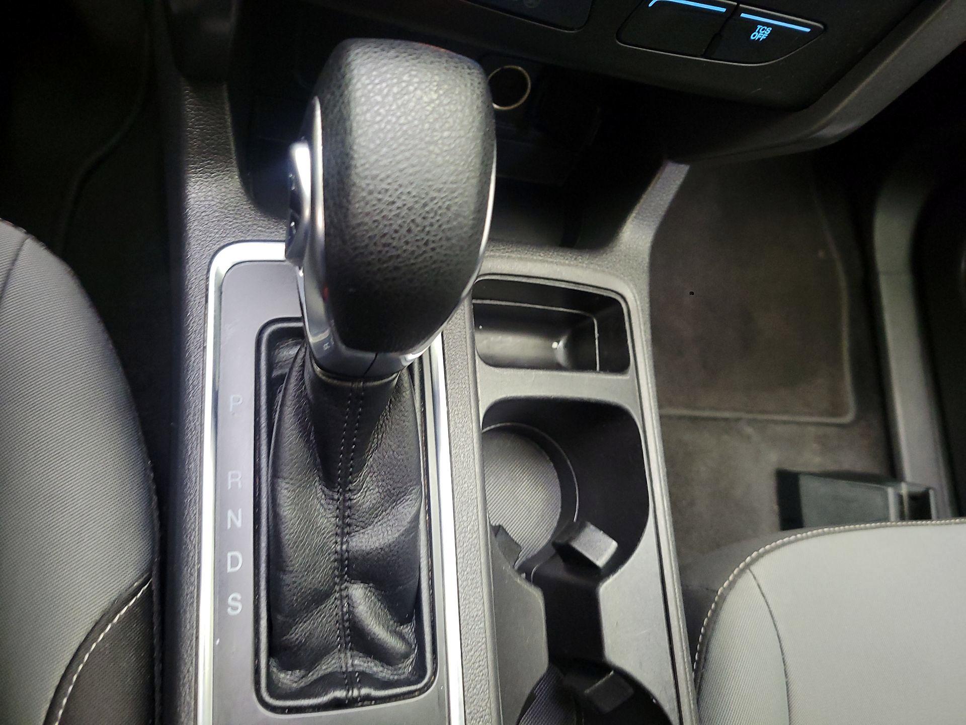 Thumbnail: 2019 Ford Escape - 15