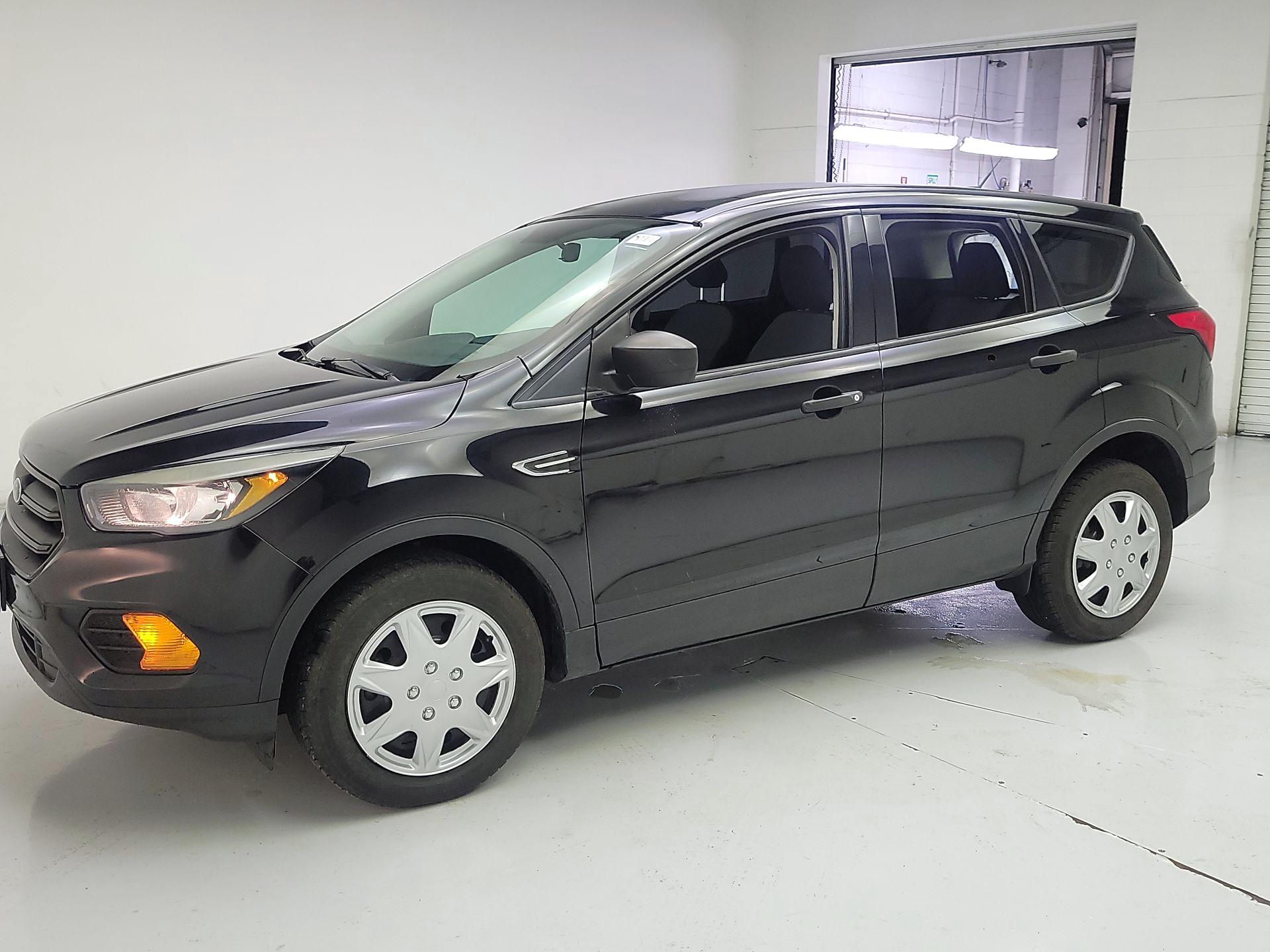 Thumbnail: 2019 Ford Escape - 3