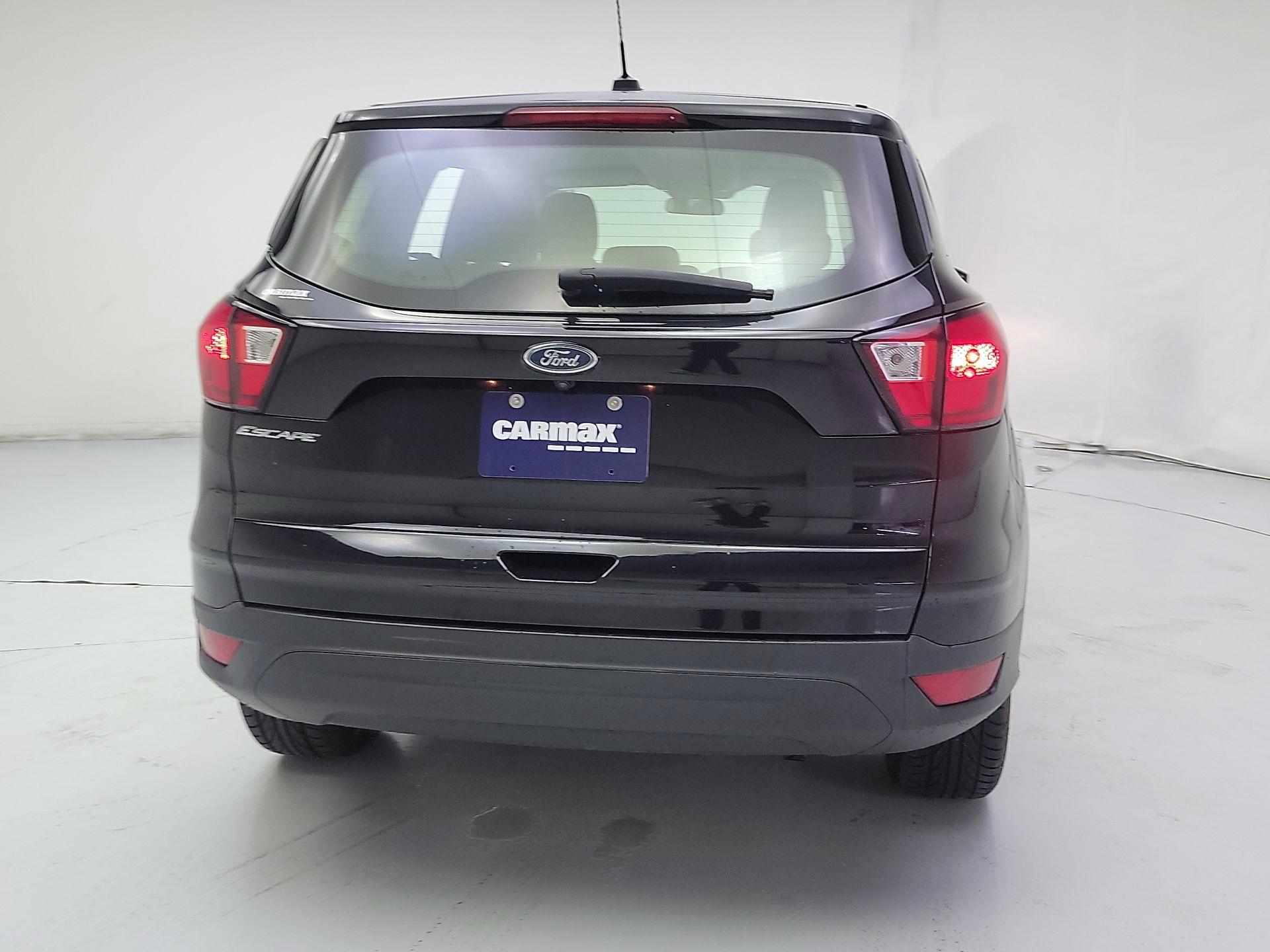 Thumbnail: 2019 Ford Escape - 6