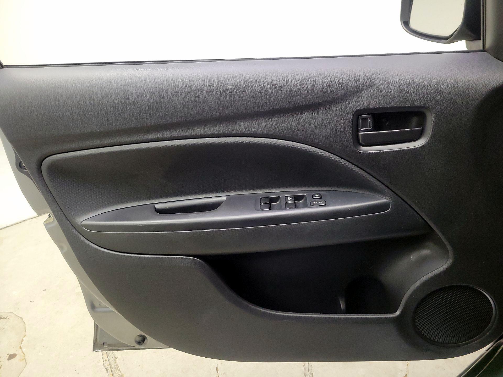 Thumbnail: 2019 Mitsubishi Mirage - 12