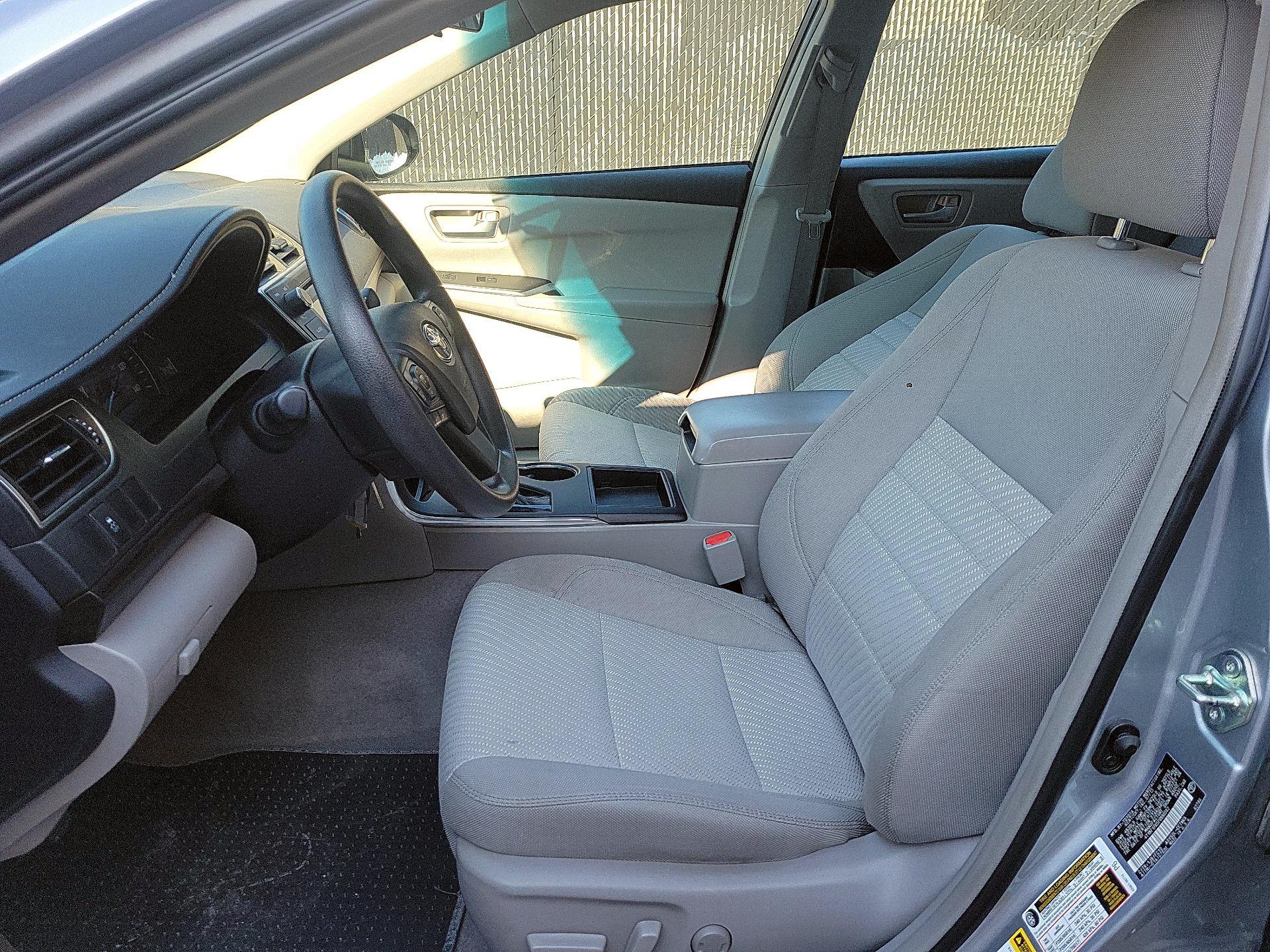 Thumbnail: 2015 Toyota Camry - 9