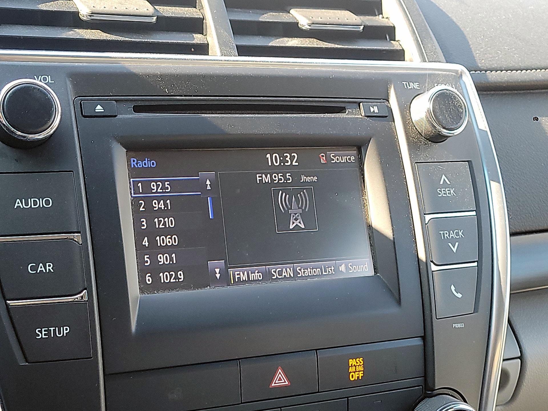 Thumbnail: 2015 Toyota Camry - 13