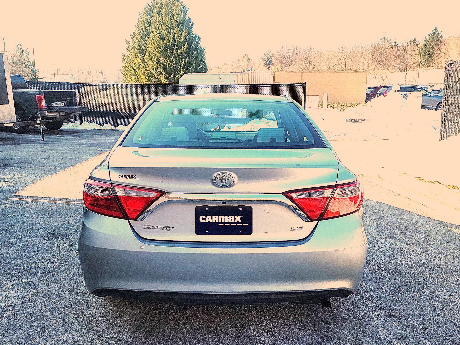 Thumbnail: 2015 Toyota Camry - 6