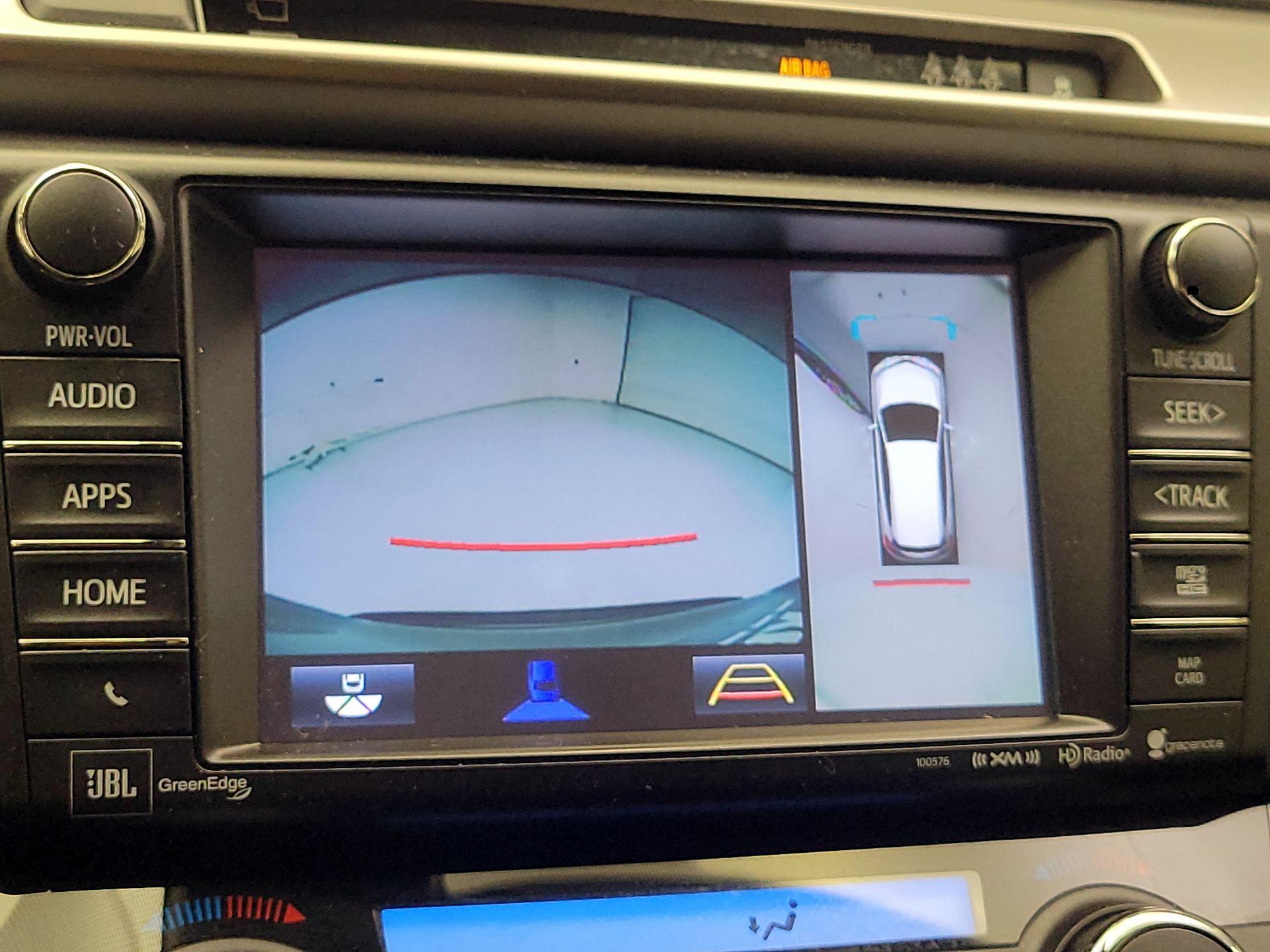 Thumbnail: 2018 Toyota RAV4 - 12