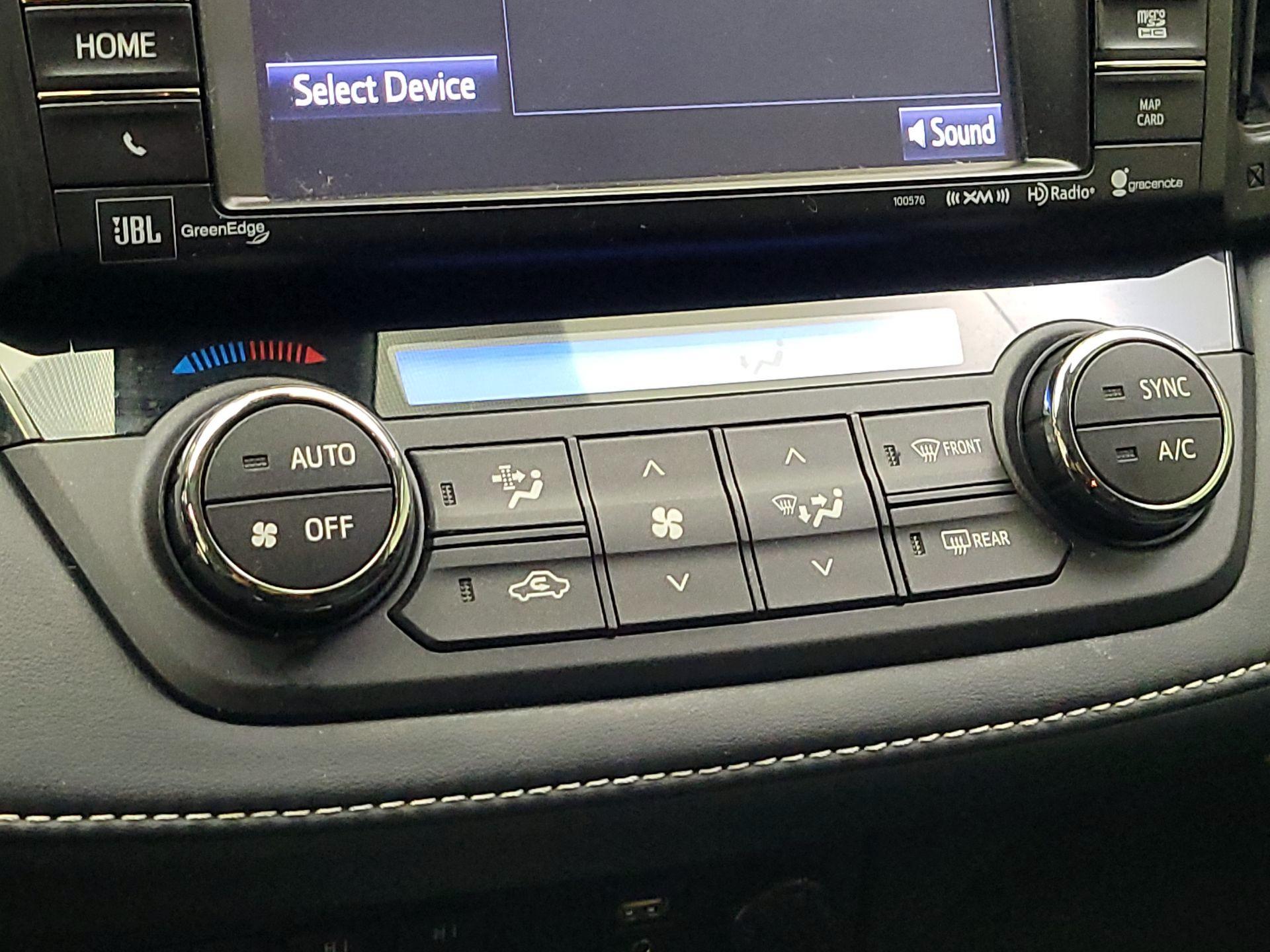 Thumbnail: 2018 Toyota RAV4 - 14