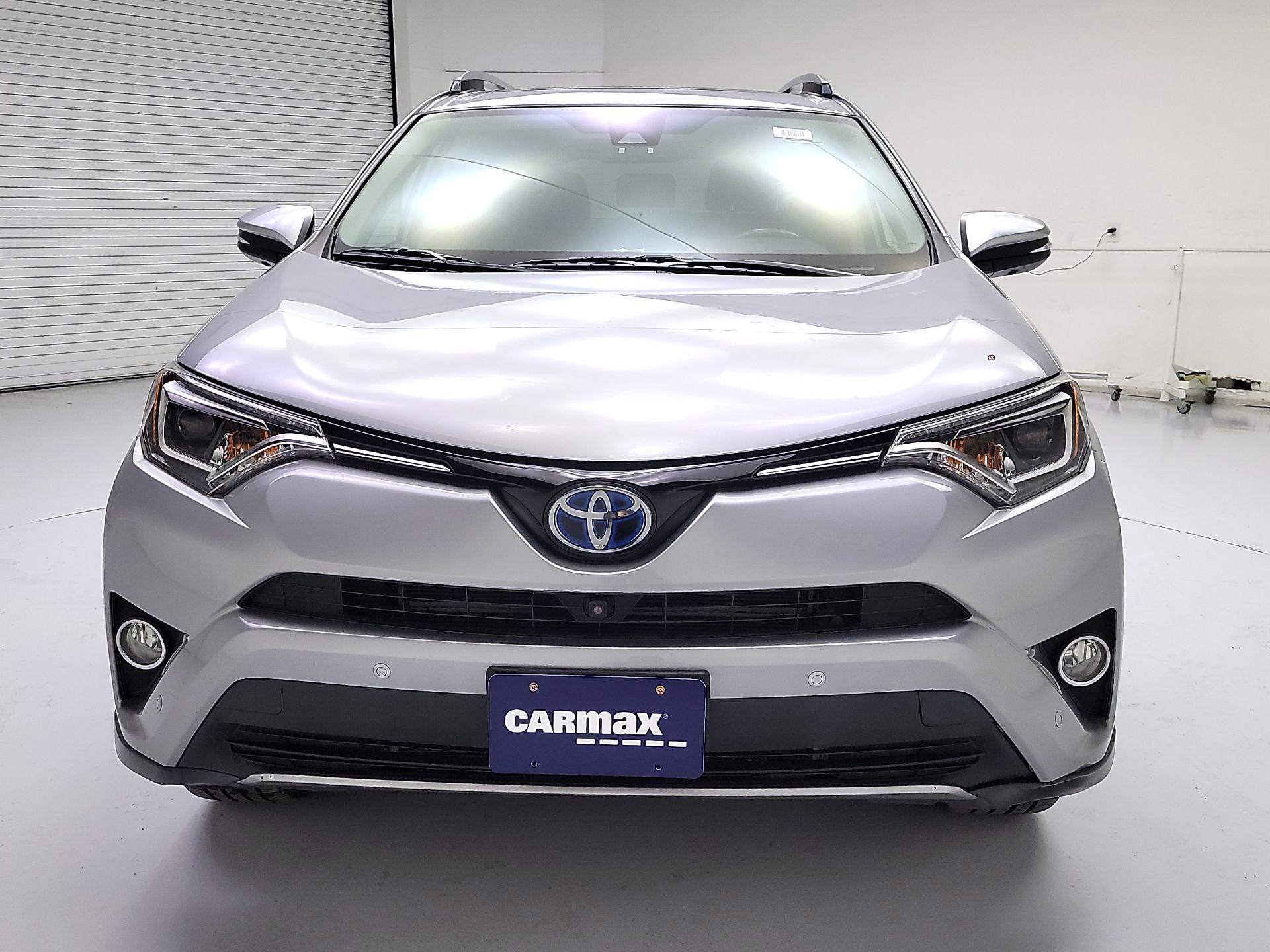 Thumbnail: 2018 Toyota RAV4 - 2