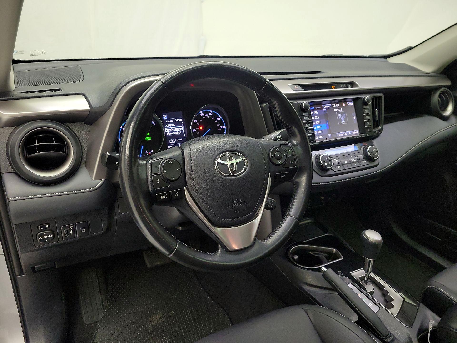 Thumbnail: 2018 Toyota RAV4 - 8