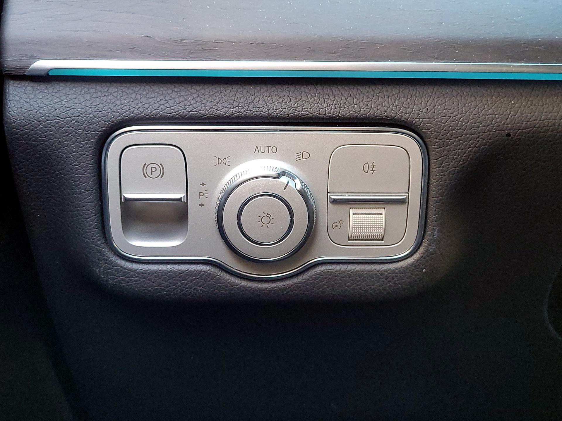 Thumbnail: 2021 Mercedes-Benz GLE - 11