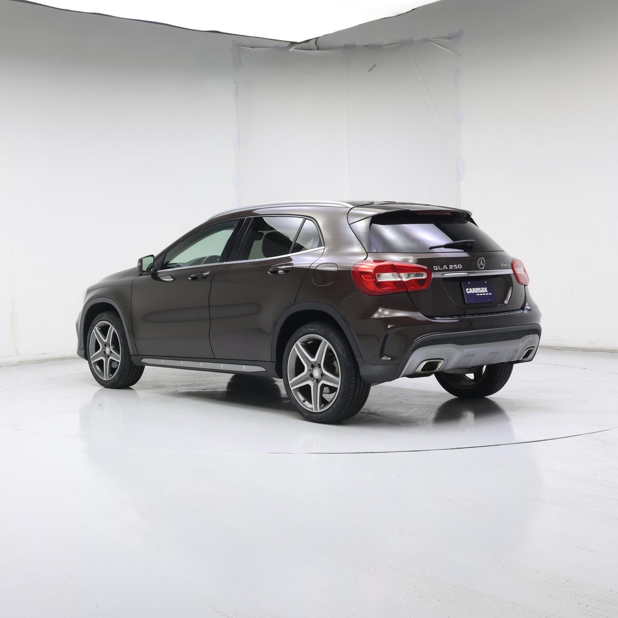 Thumbnail: 2016 Mercedes-Benz GLA - 2