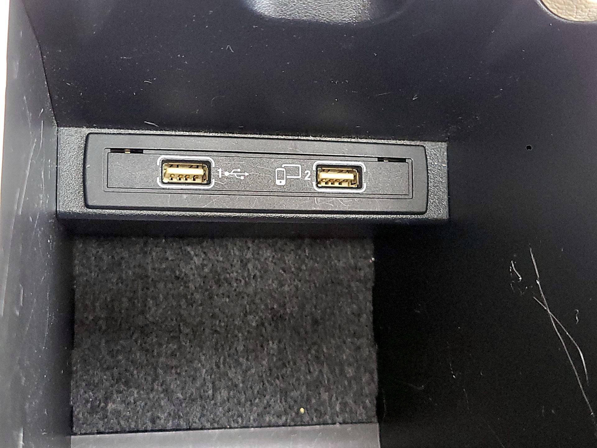 Thumbnail: 2016 Mercedes-Benz GLA - 19