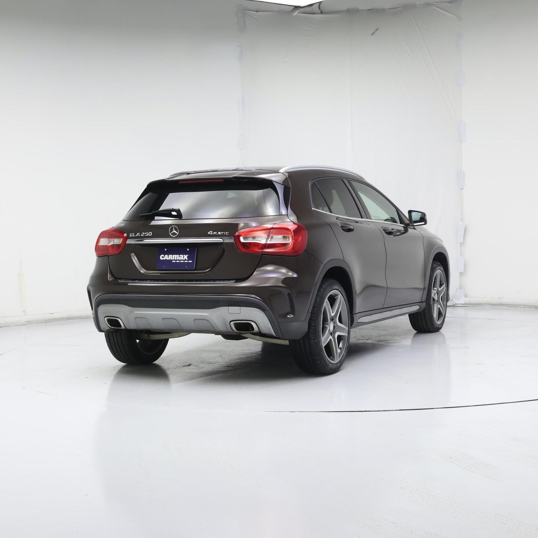 Thumbnail: 2016 Mercedes-Benz GLA - 8