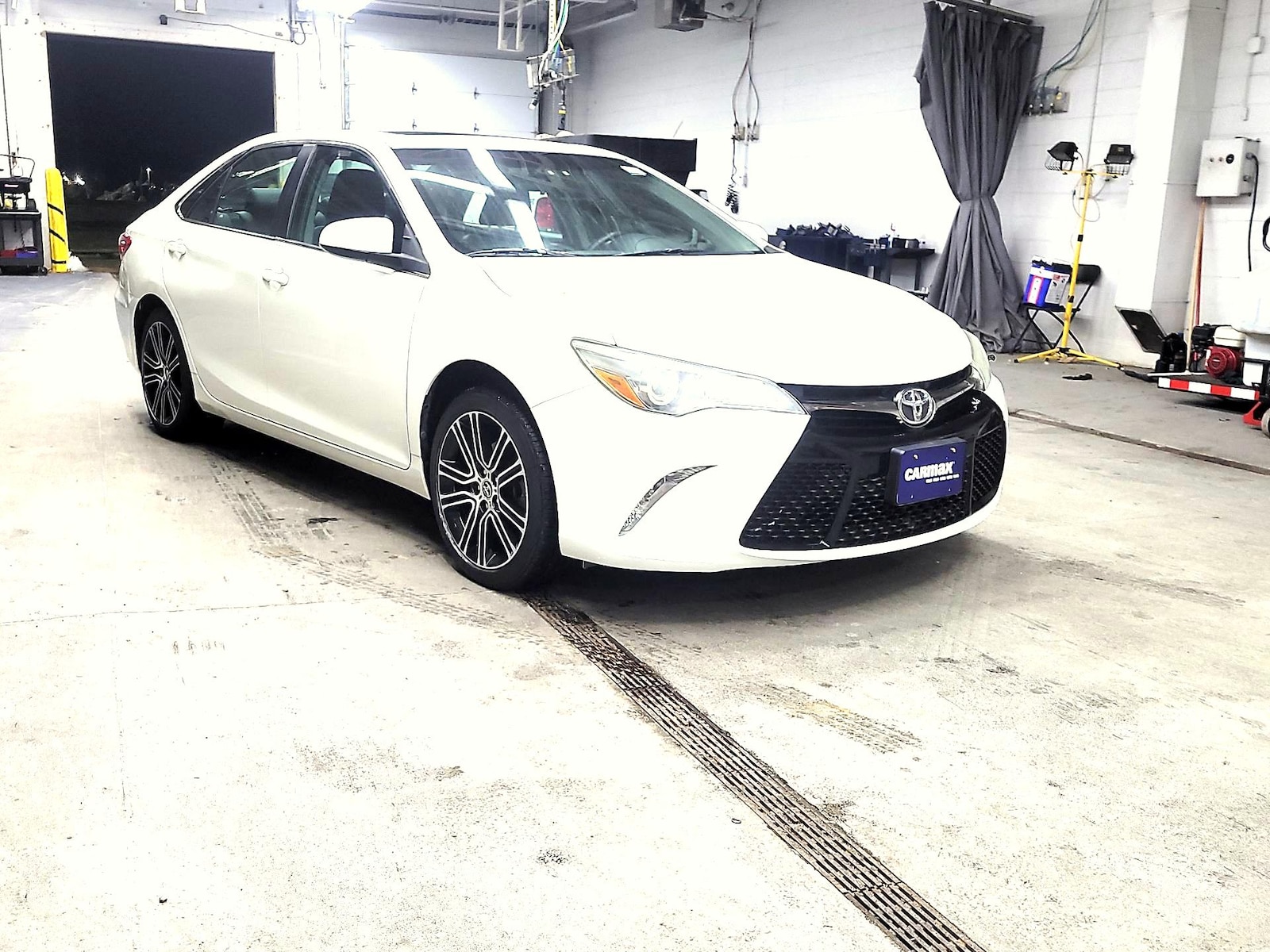 2016 Toyota Camry Special Edition
