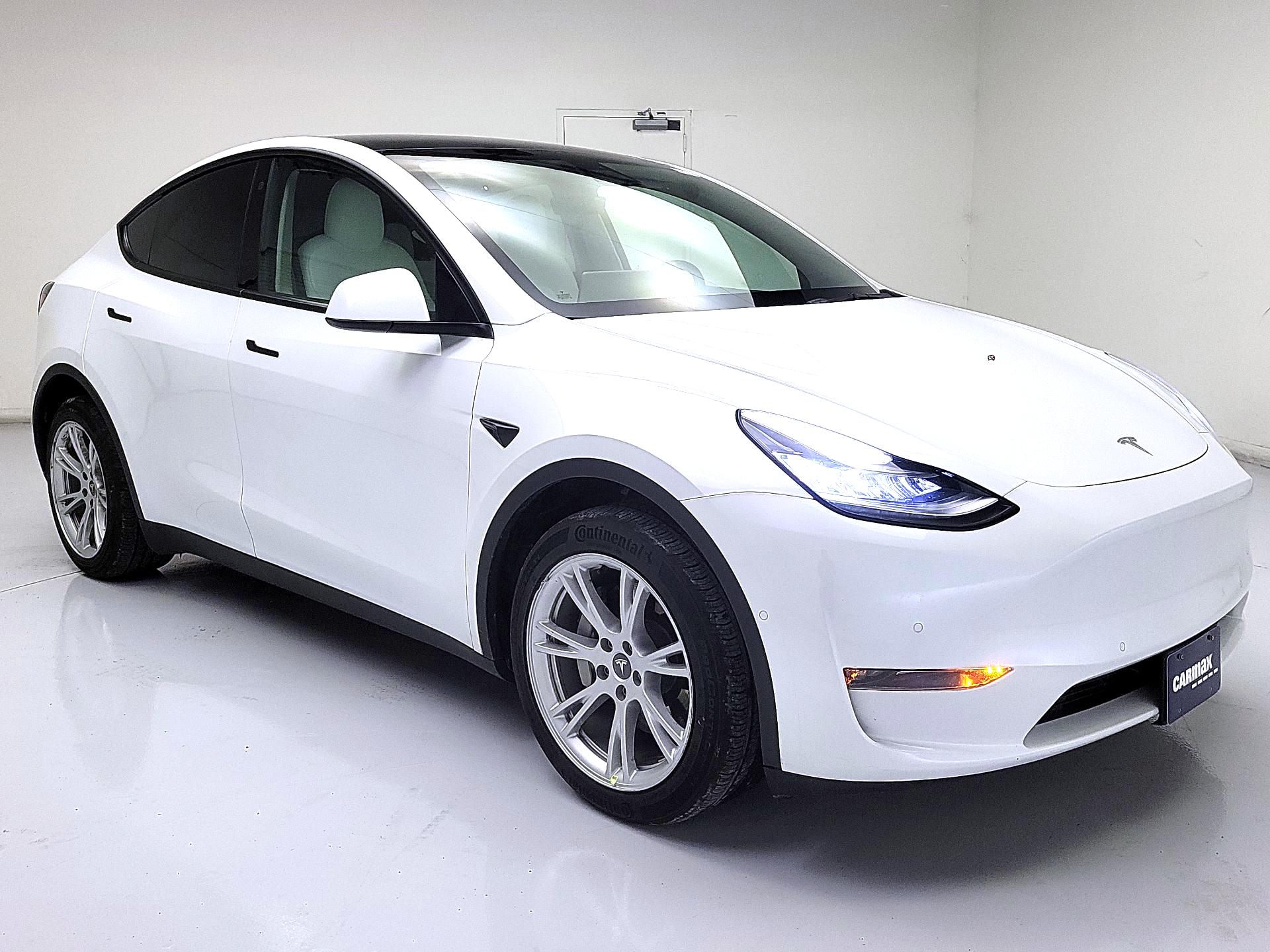 Thumbnail: 2022 Tesla Model Y - 1