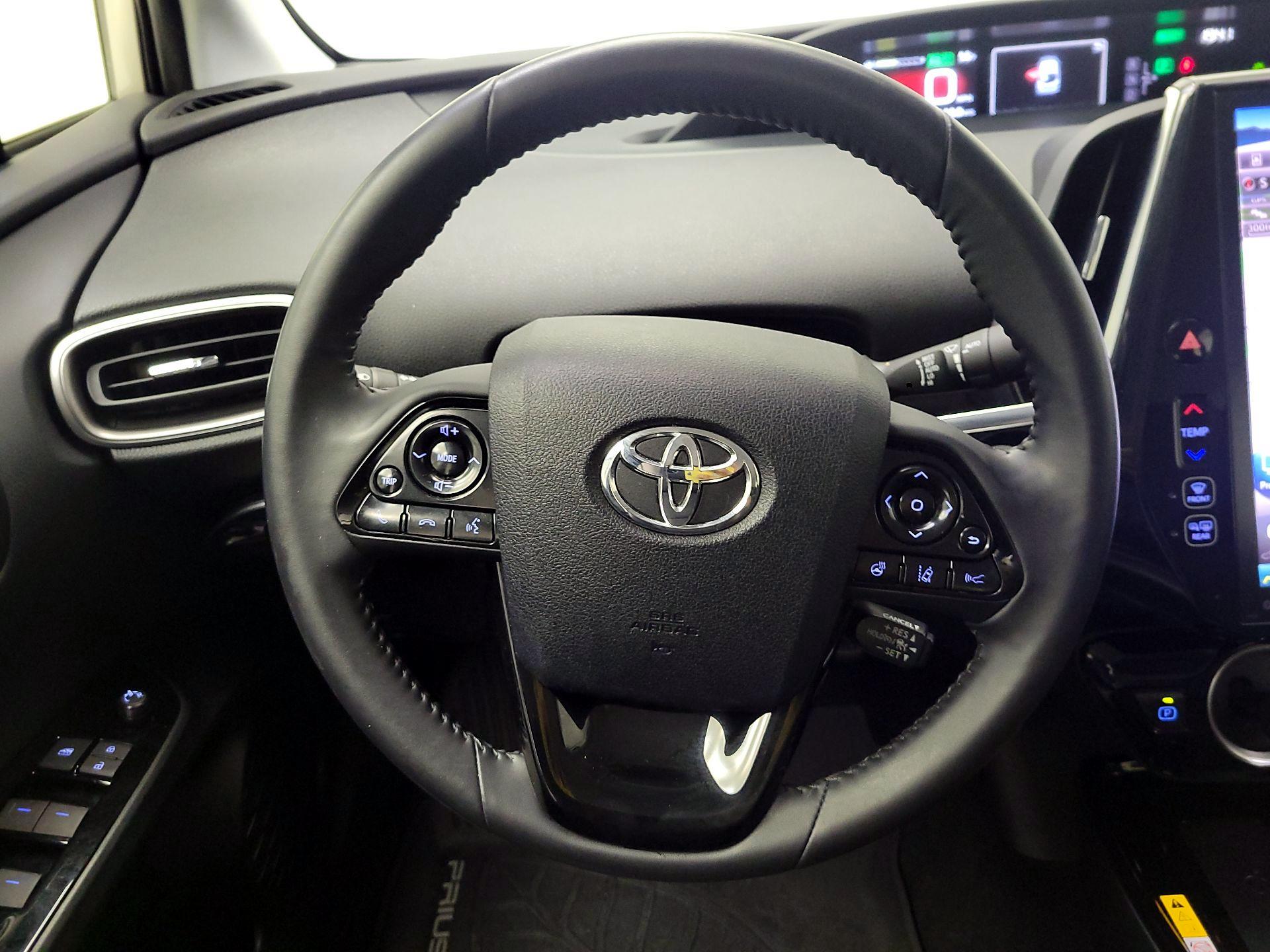 Thumbnail: 2020 Toyota Prius Prime - 10