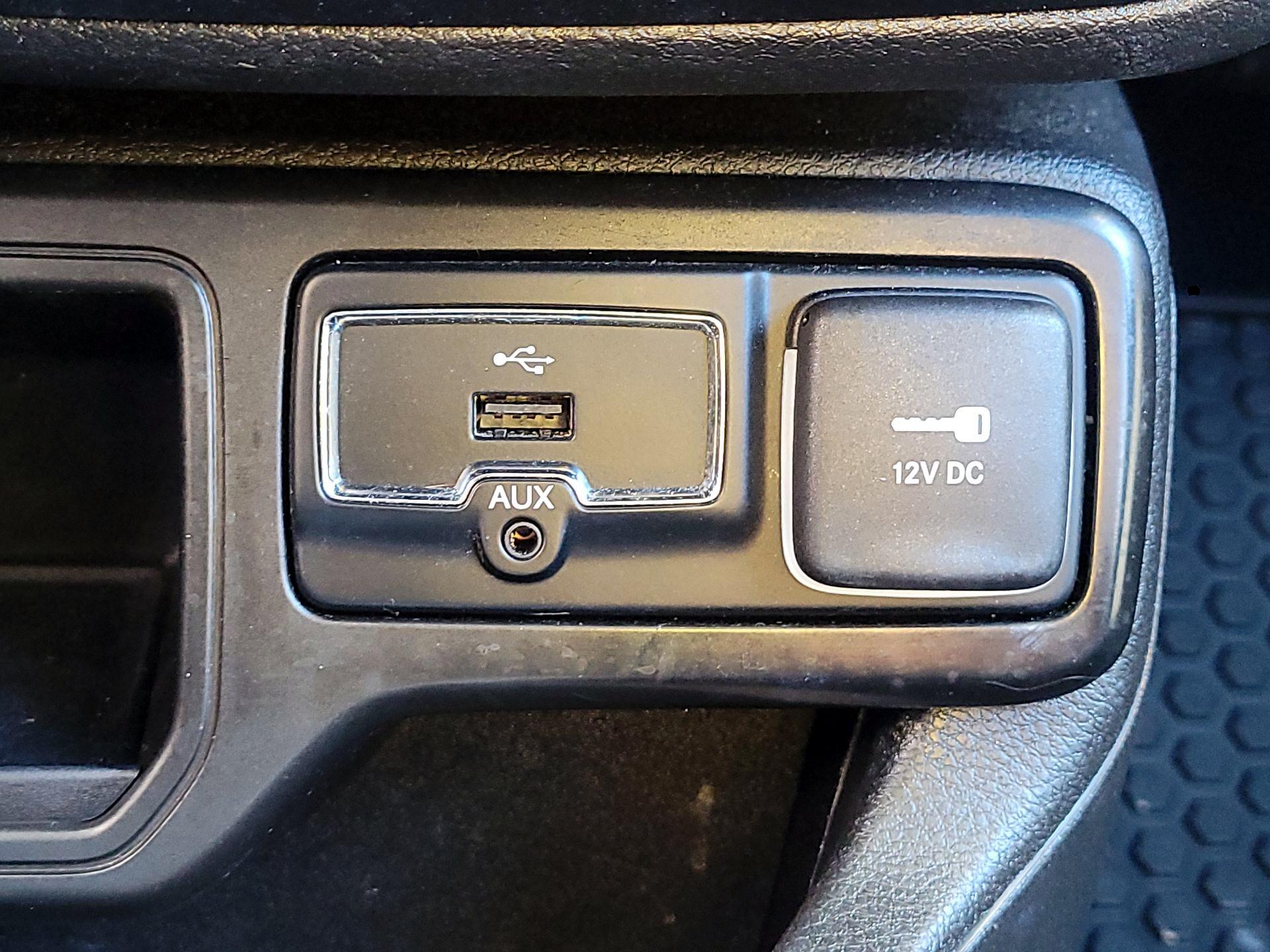 Thumbnail: 2022 Jeep Renegade - 17