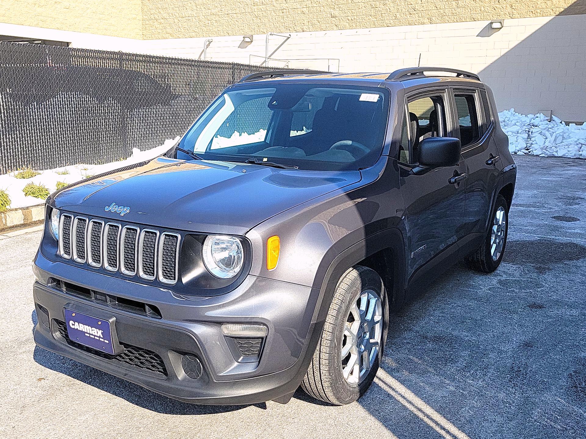Thumbnail: 2022 Jeep Renegade - 3