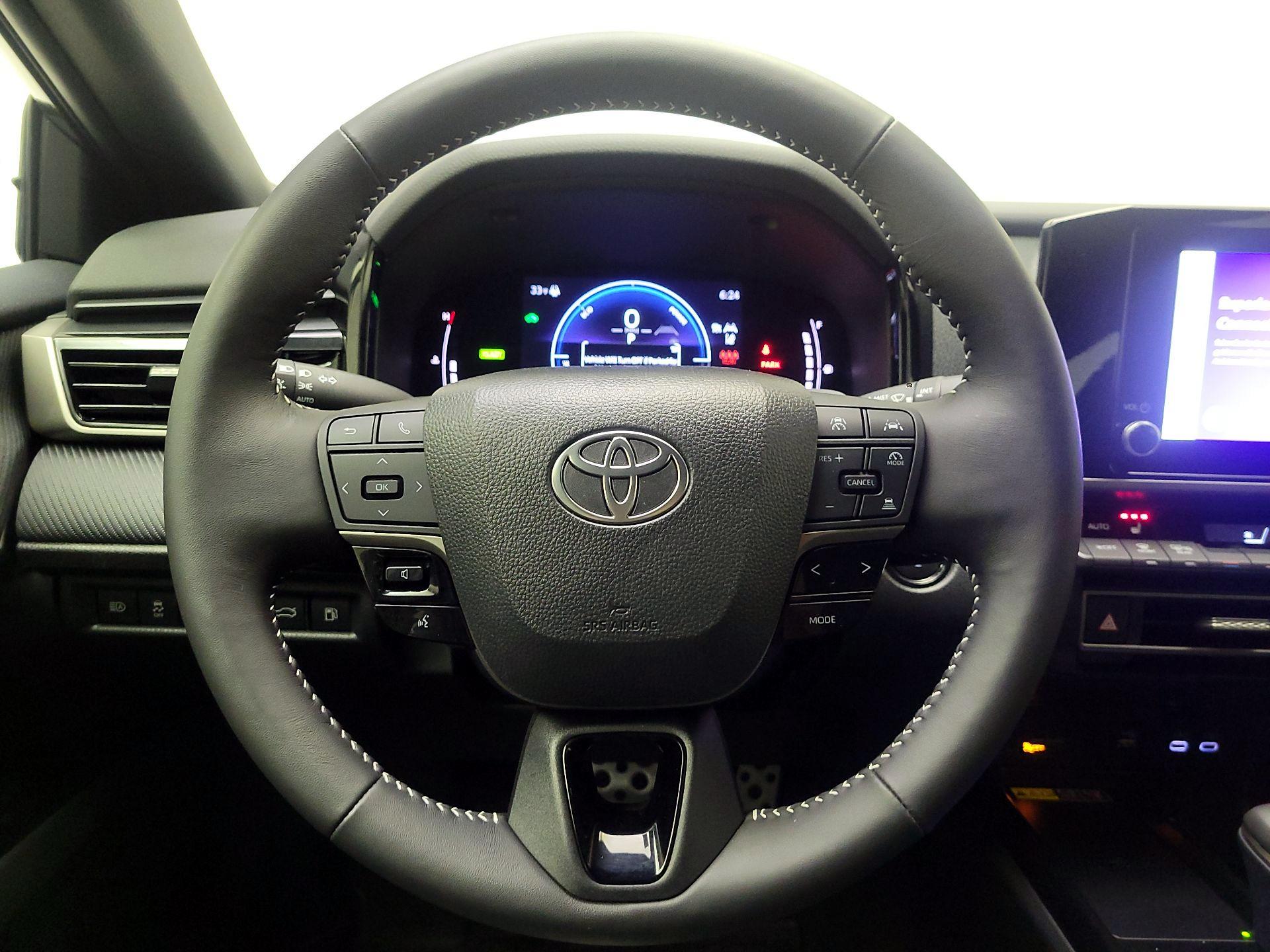 Thumbnail: 2025 Toyota Camry - 10