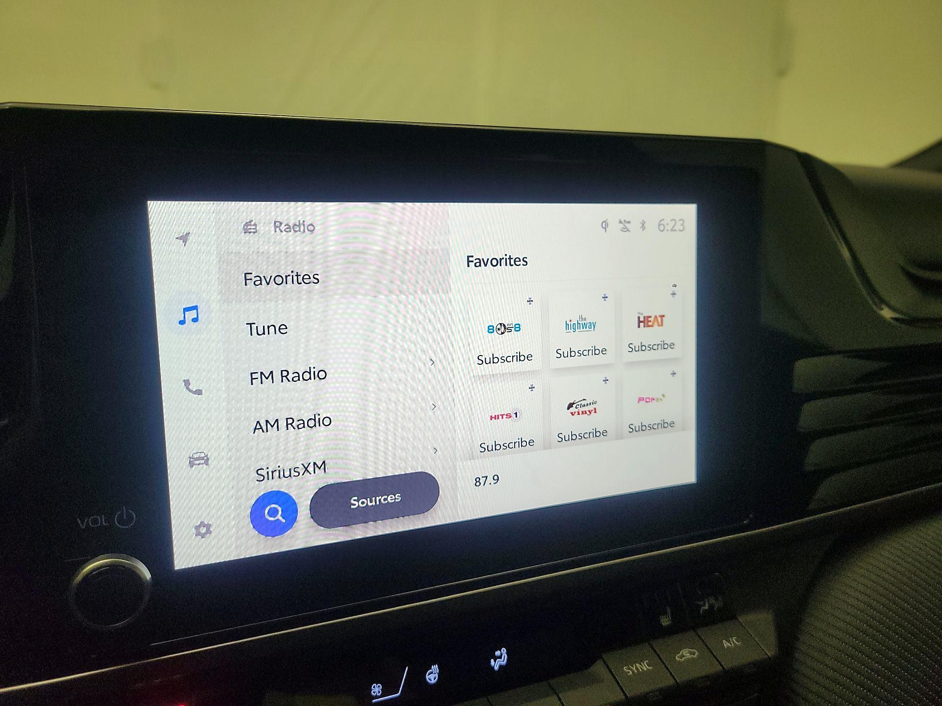 Thumbnail: 2025 Toyota Camry - 16