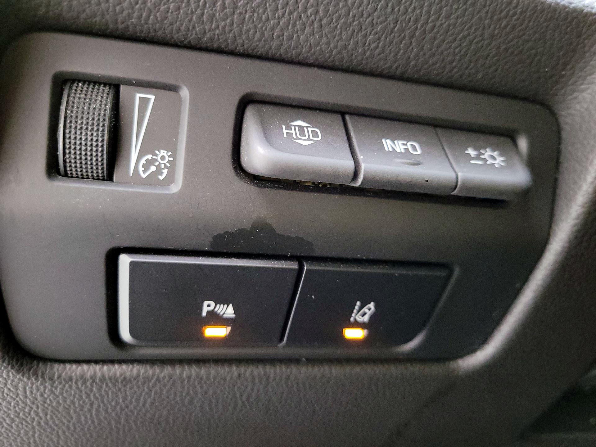 Thumbnail: 2014 Cadillac ATS - 11