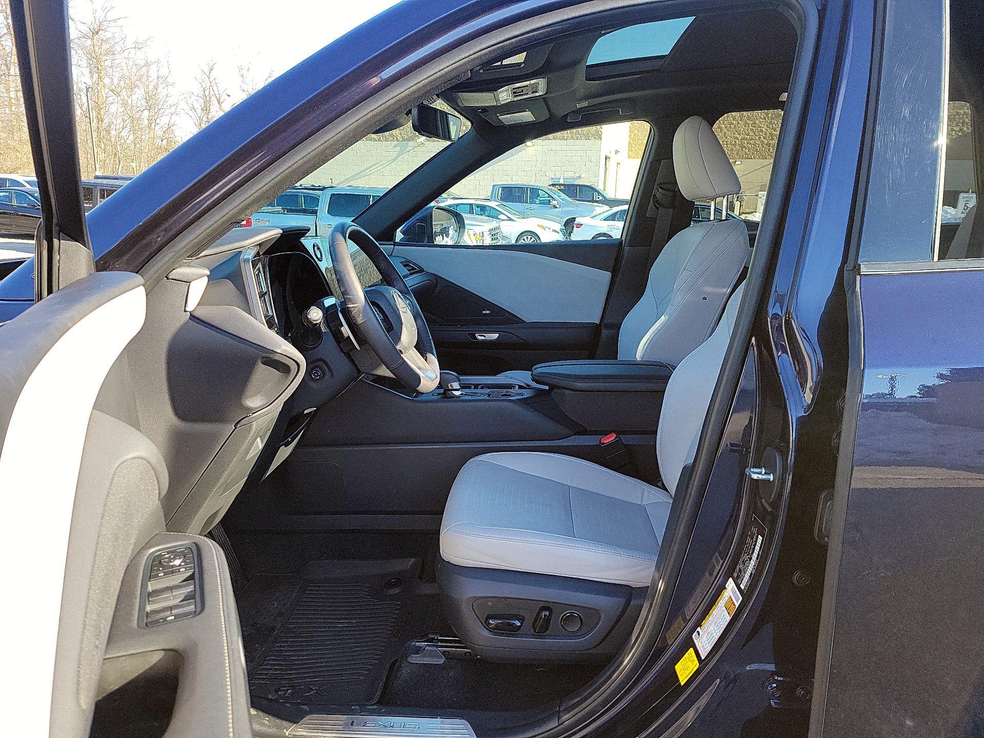 Thumbnail: 2024 Lexus TX - 9